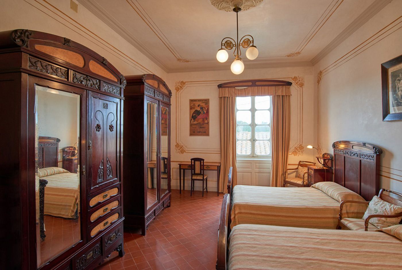 property 40 Rooms for sale on Minorque (07750)