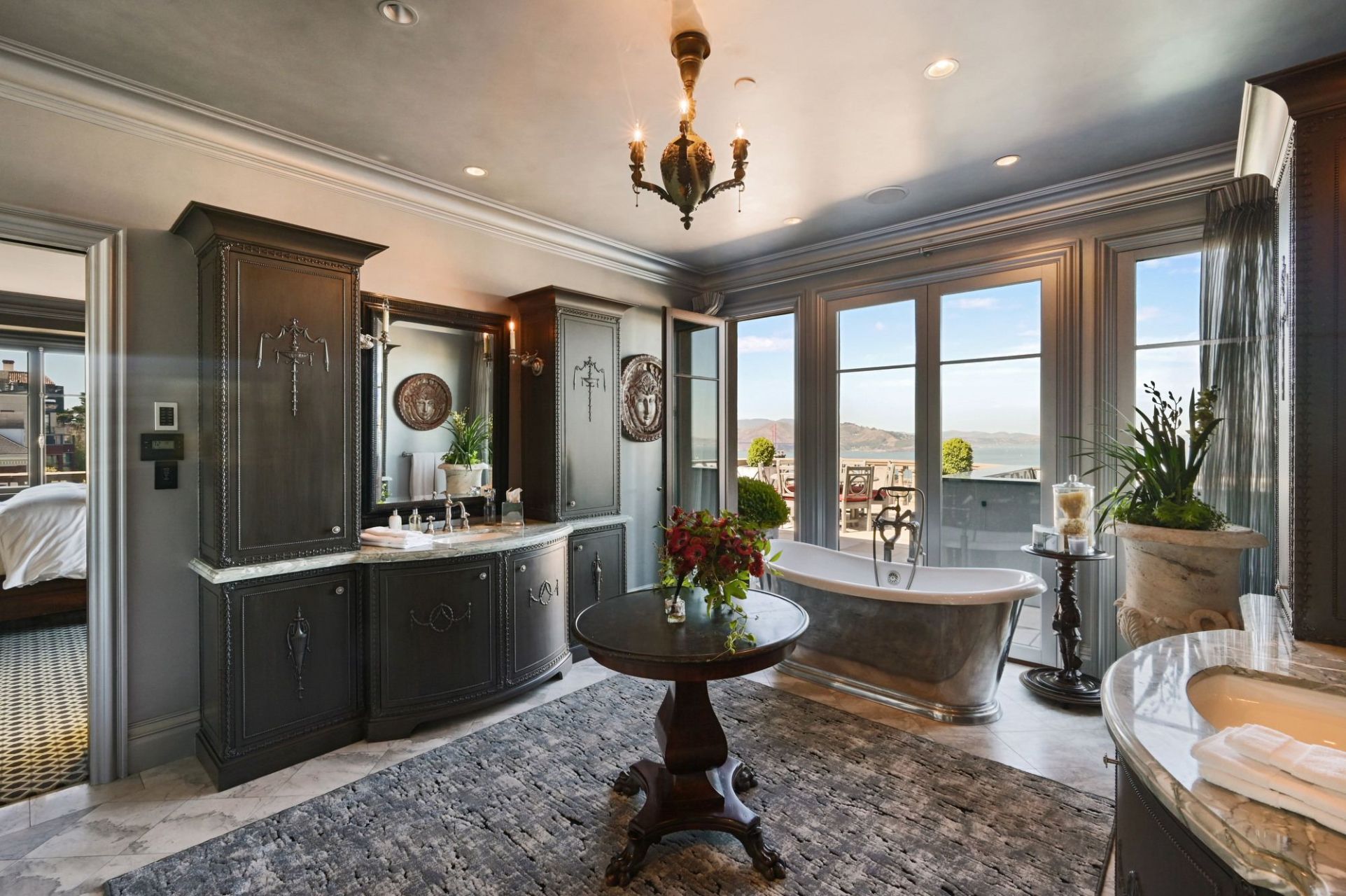 mansion 31 Rooms for sale on San Francisco (94115)