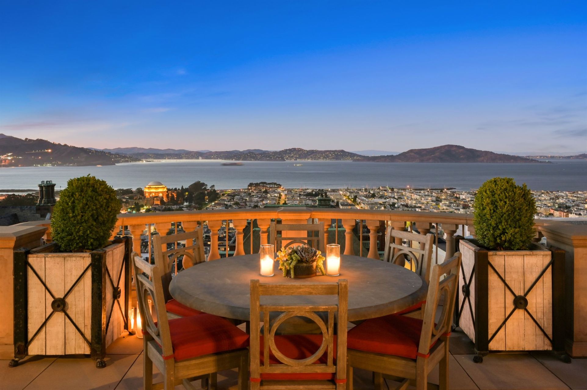 mansion 31 Rooms for sale on San Francisco (94115)