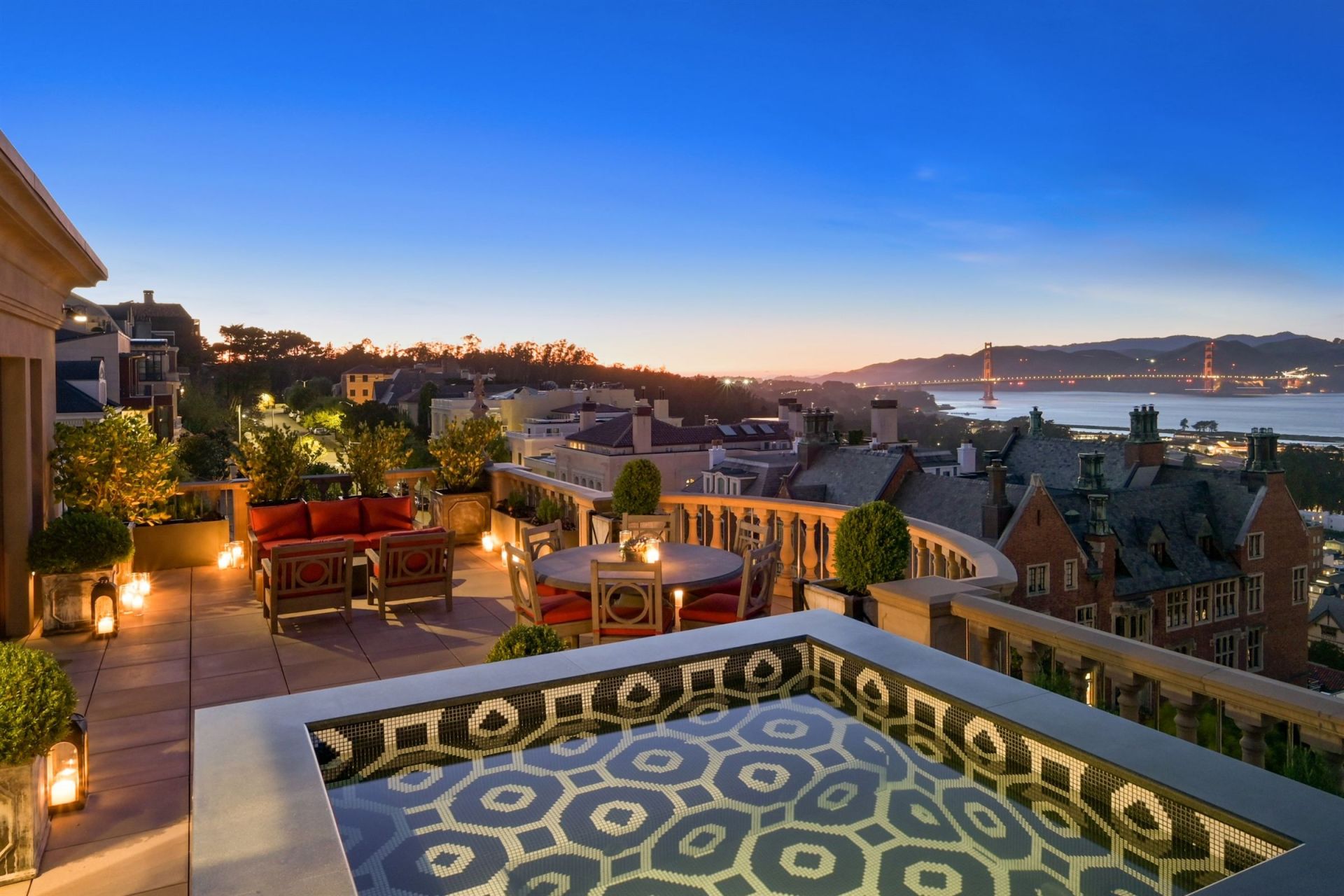 mansion 31 Rooms for sale on San Francisco (94115)