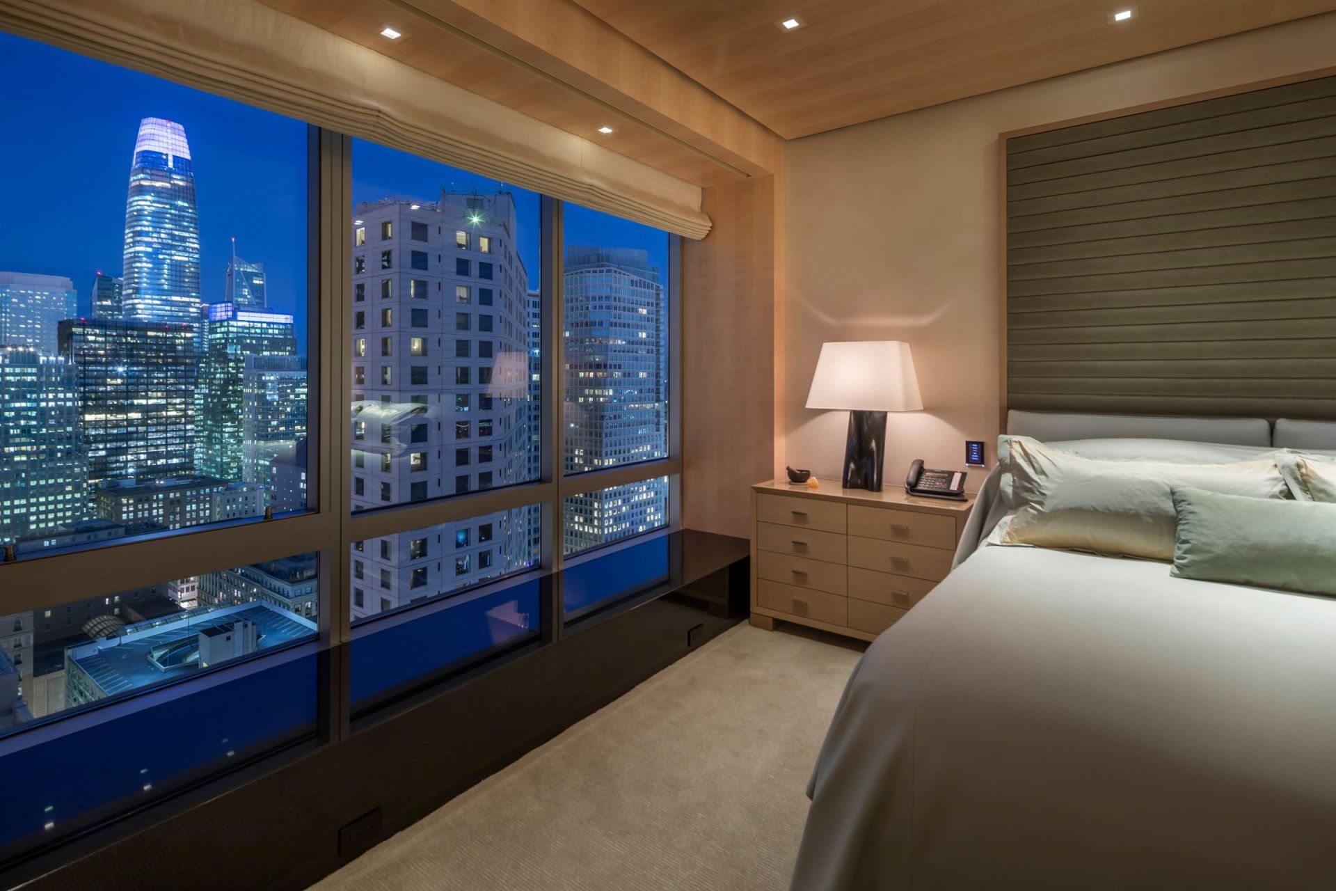 apartment 13 Rooms for sale on San Francisco (94103)