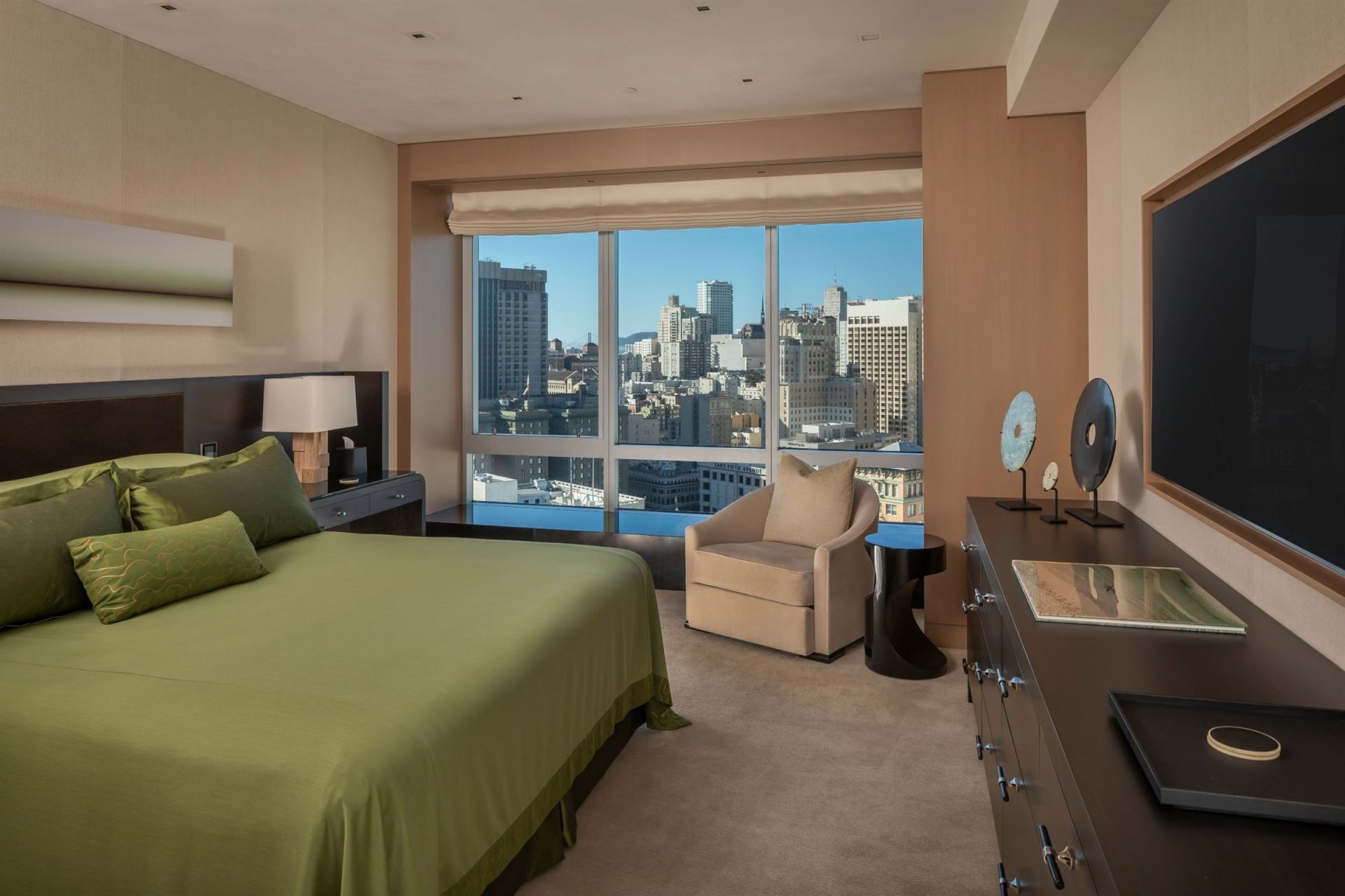 apartment 13 Rooms for sale on San Francisco (94103)