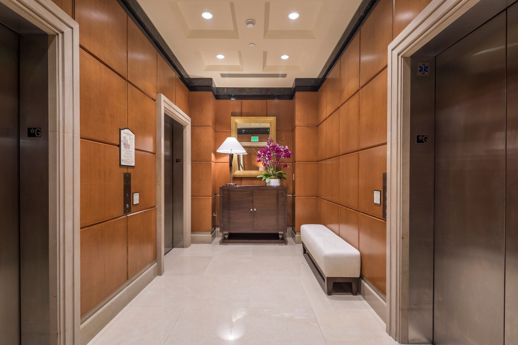 apartment 13 Rooms for sale on San Francisco (94103)