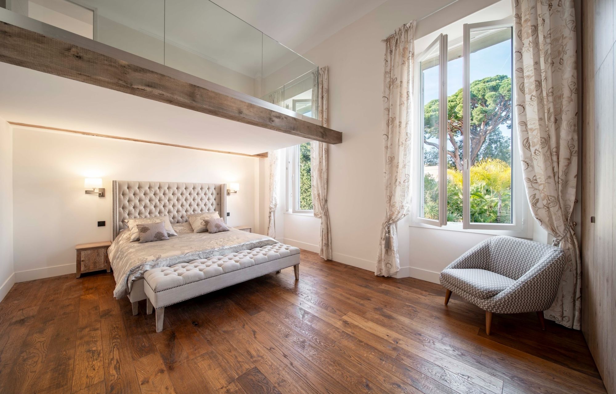 apartment 4 Rooms for sale on CANNES (06400)