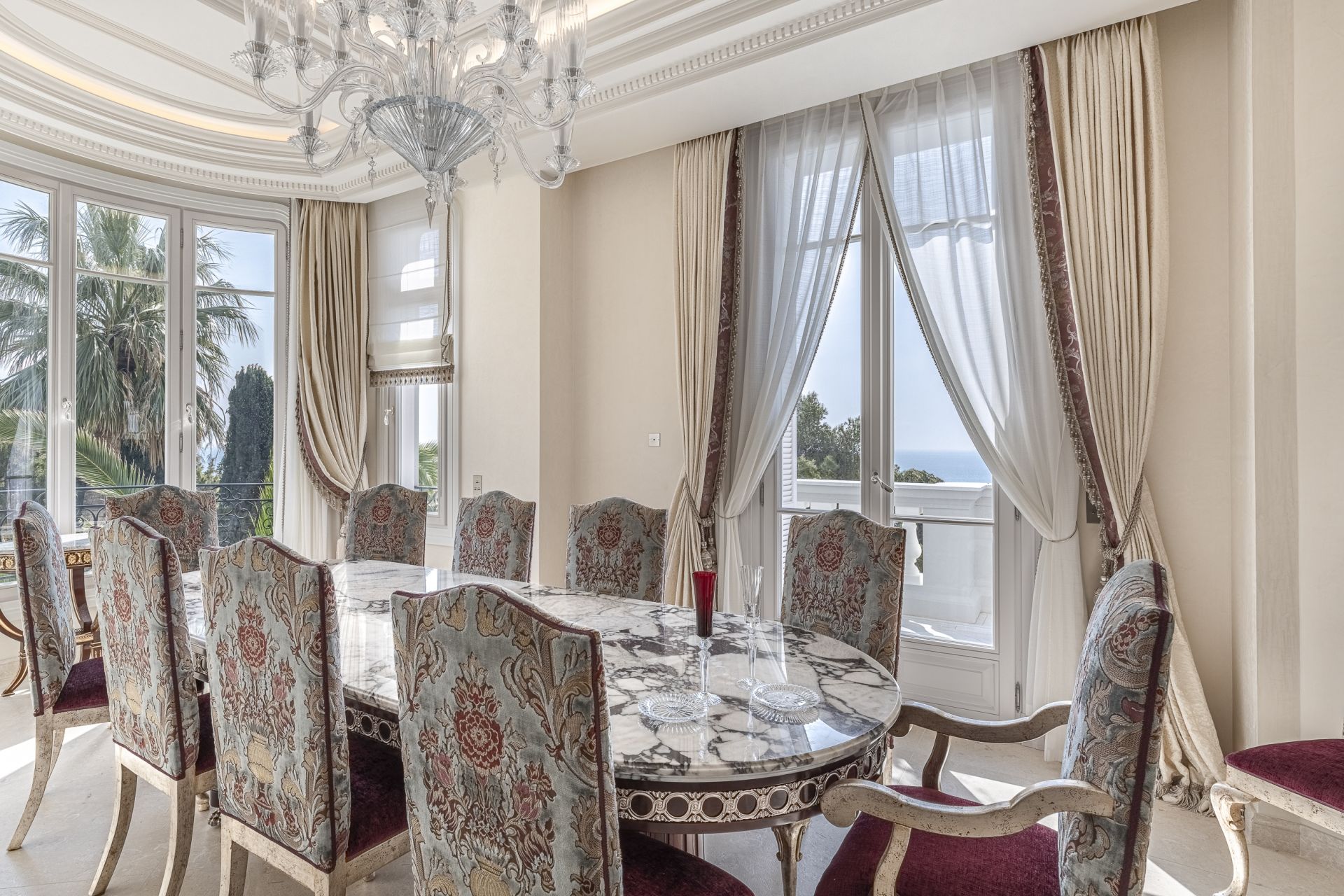 maison de maître 18 Pièces en vente sur CAP D AIL (06320)
