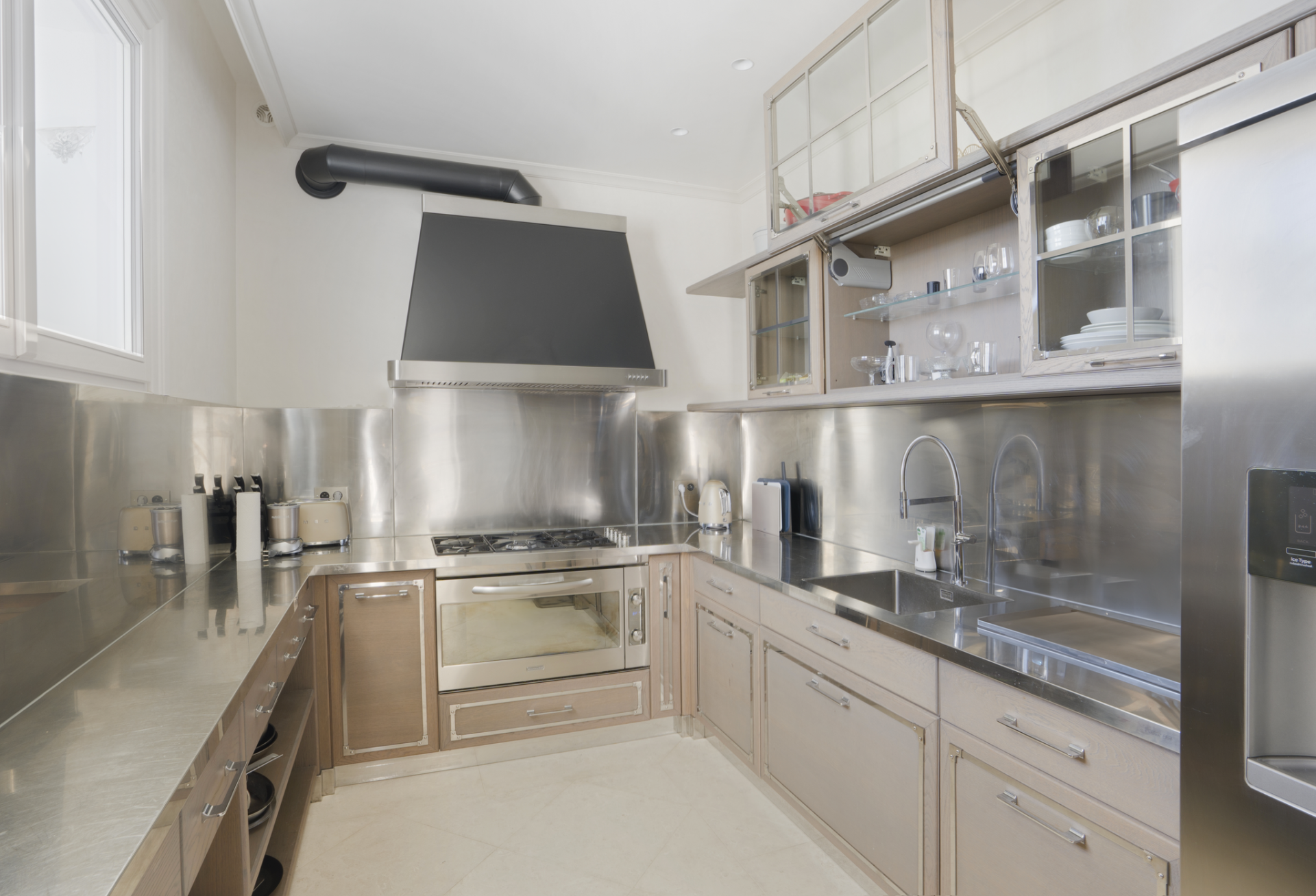 maison de maître 18 Pièces en vente sur CAP D AIL (06320)