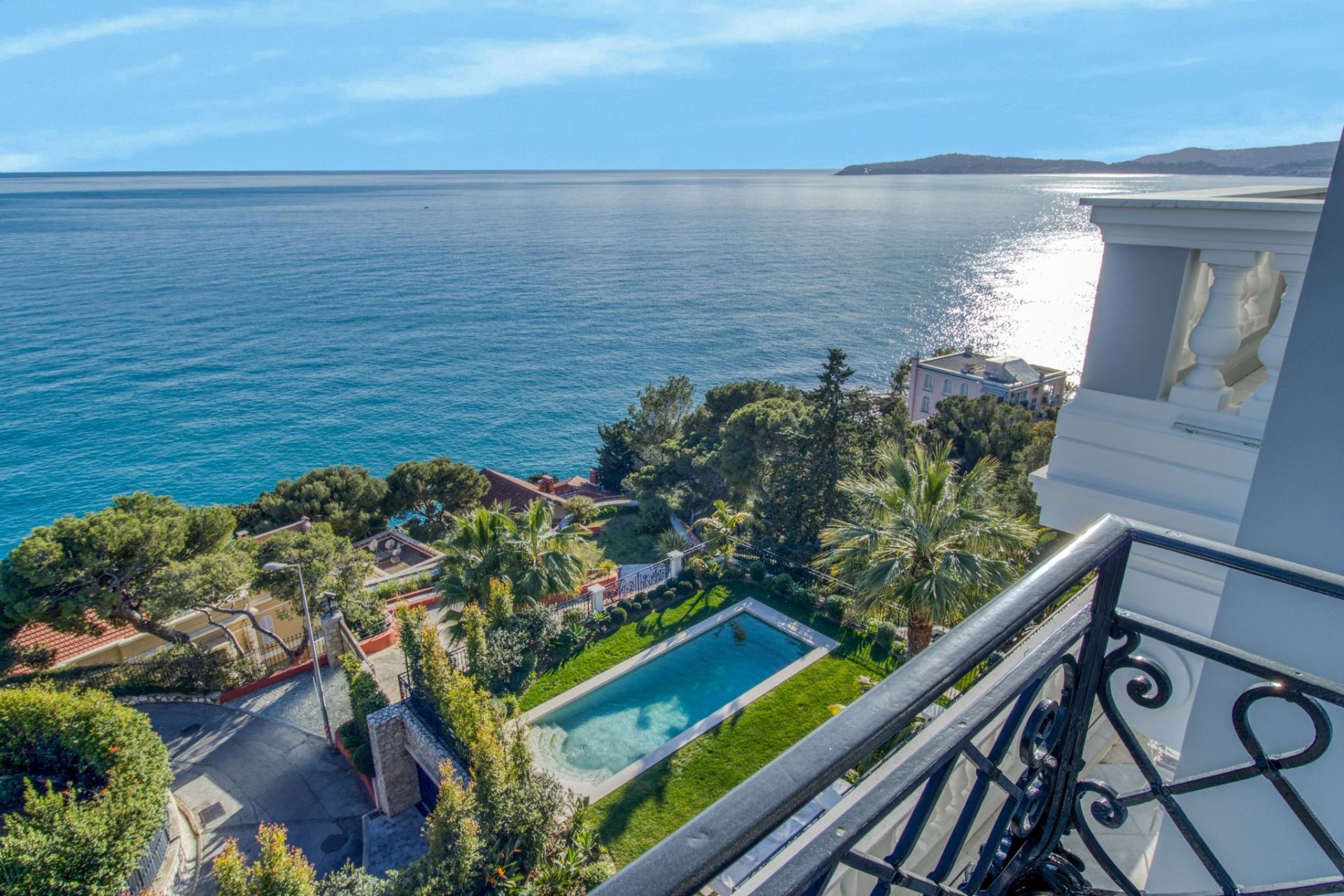 maison de maître 18 Pièces en vente sur CAP D AIL (06320)