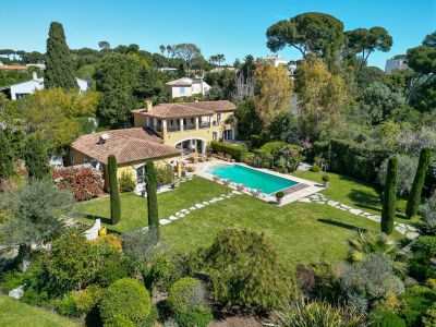 Vente Villa Cap D'Antibes 10 Pièces 500 m²