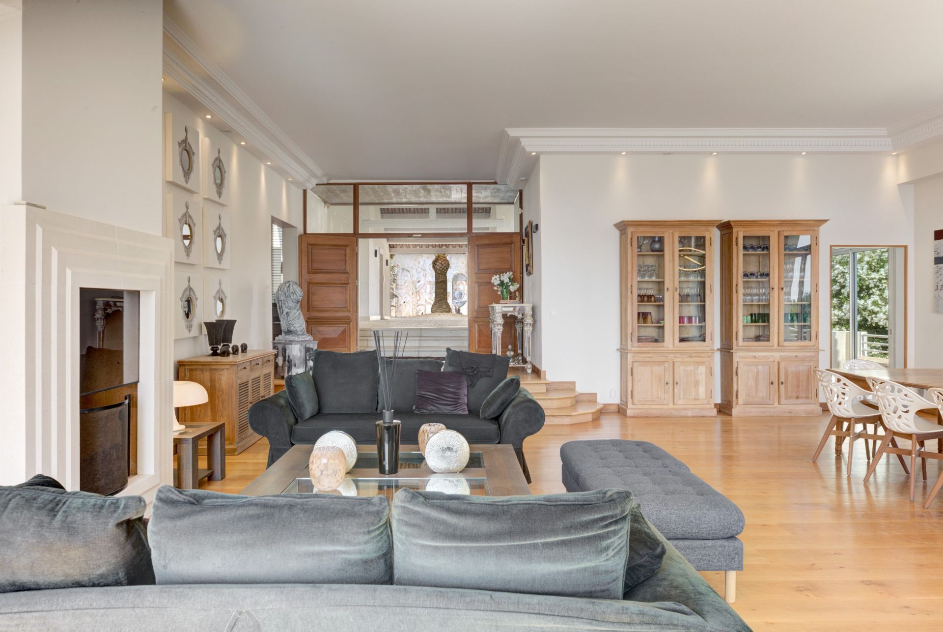 villa 10 Rooms for sale on CANNES (06400)