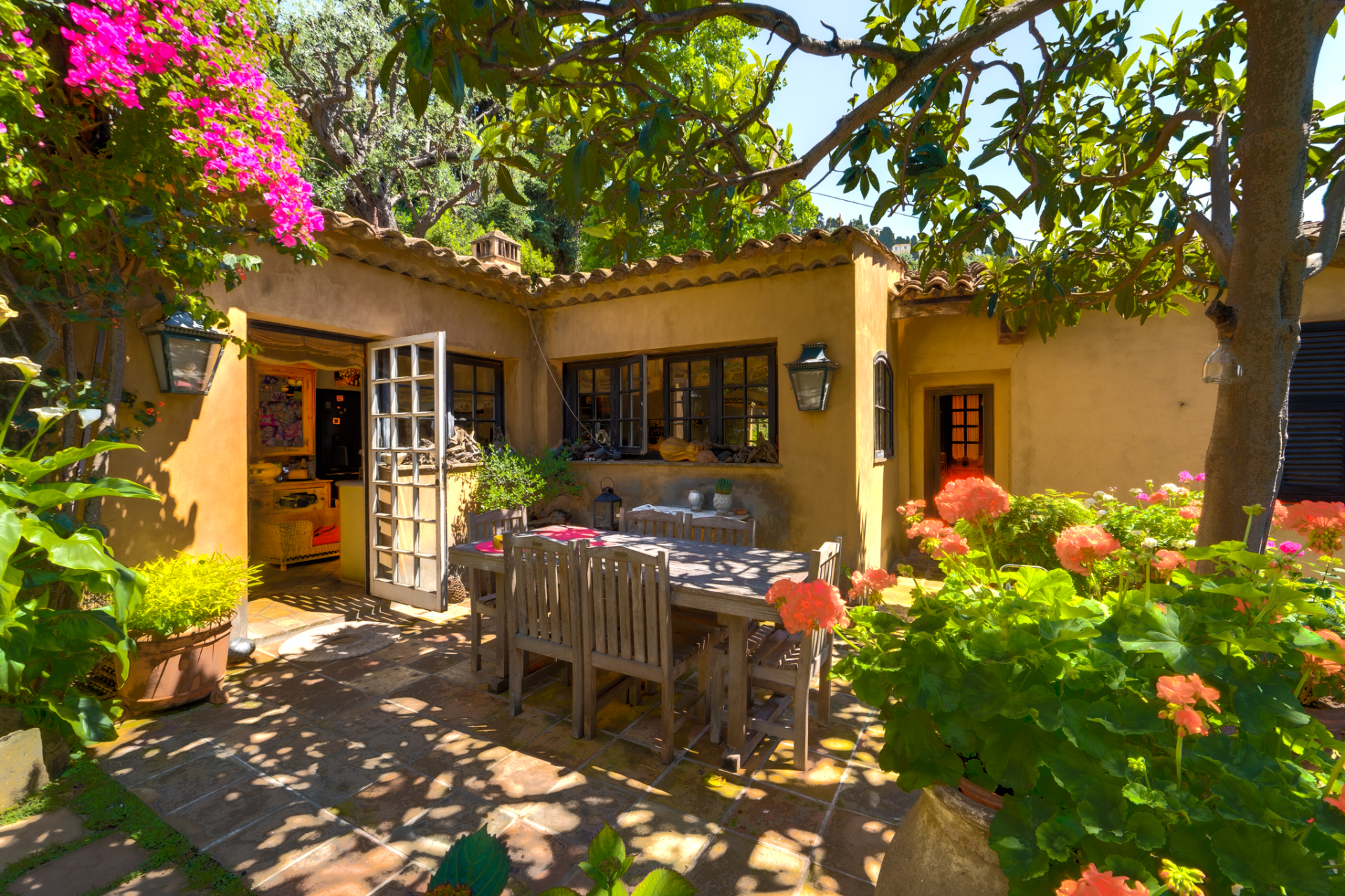 maison provençale 8 Pièces en vente sur ROQUEBRUNE CAP MARTIN (06190)