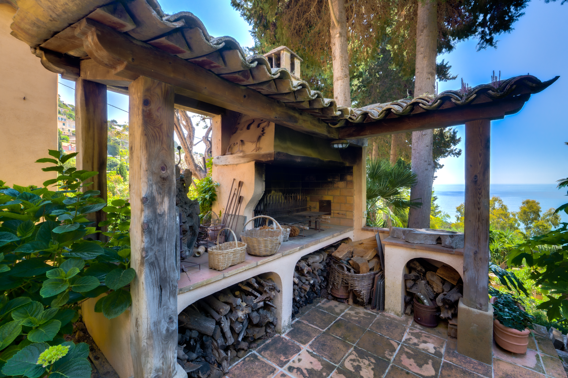 maison provençale 8 Pièces en vente sur ROQUEBRUNE CAP MARTIN (06190)