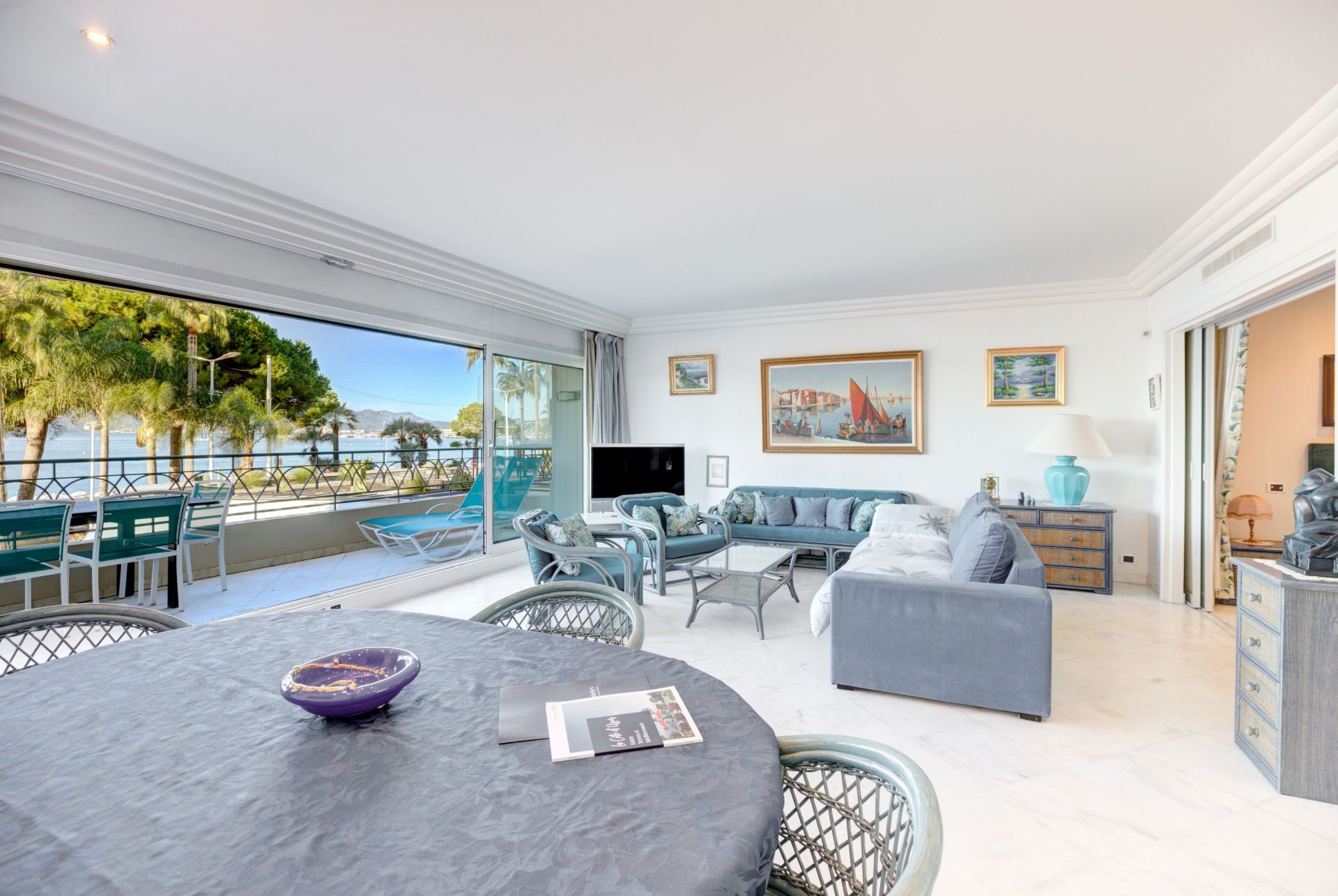 apartment 4 Rooms for sale on CANNES (06400)