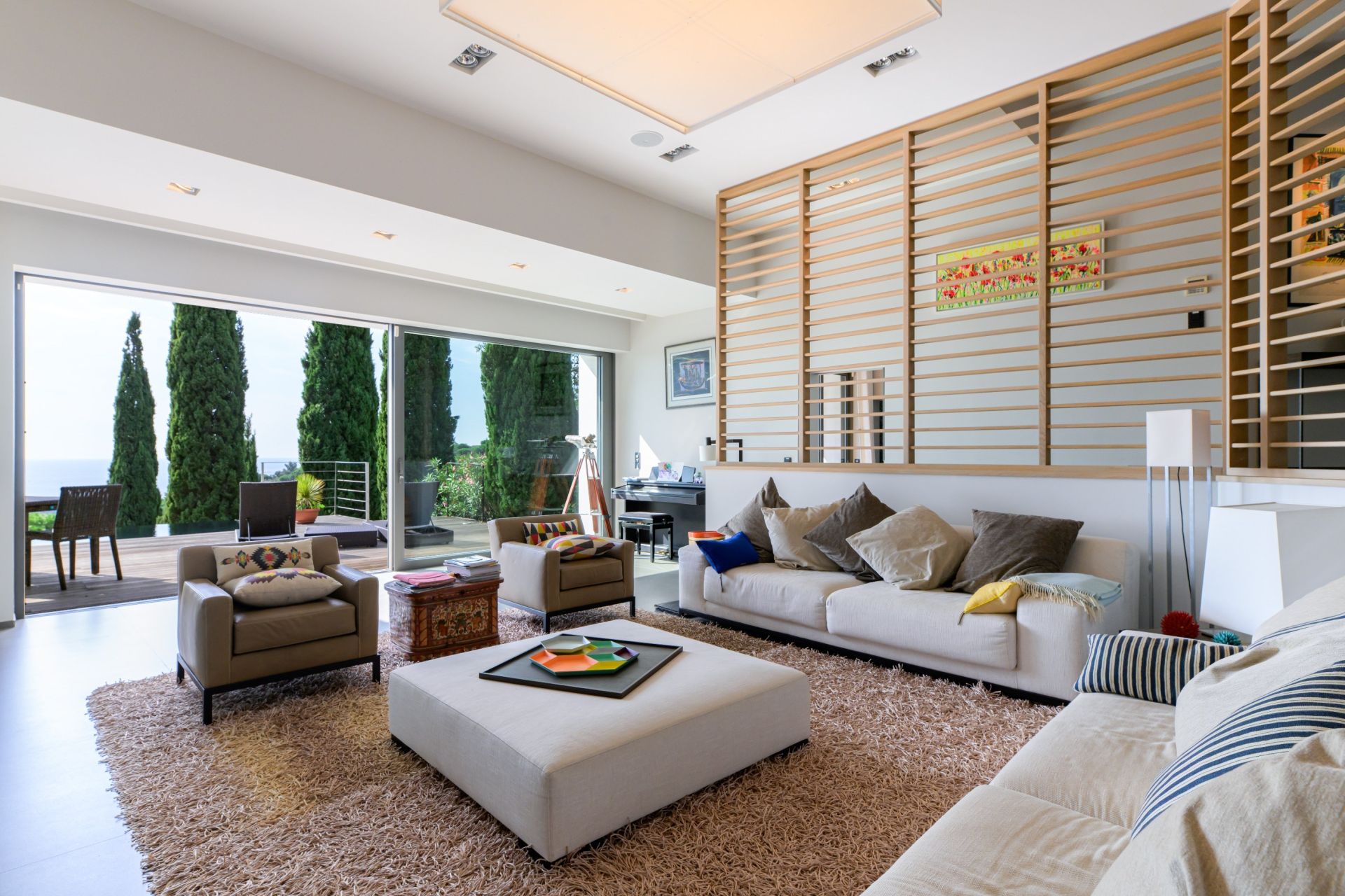 contemporary house 9 Rooms for sale on LA CROIX VALMER (83420)