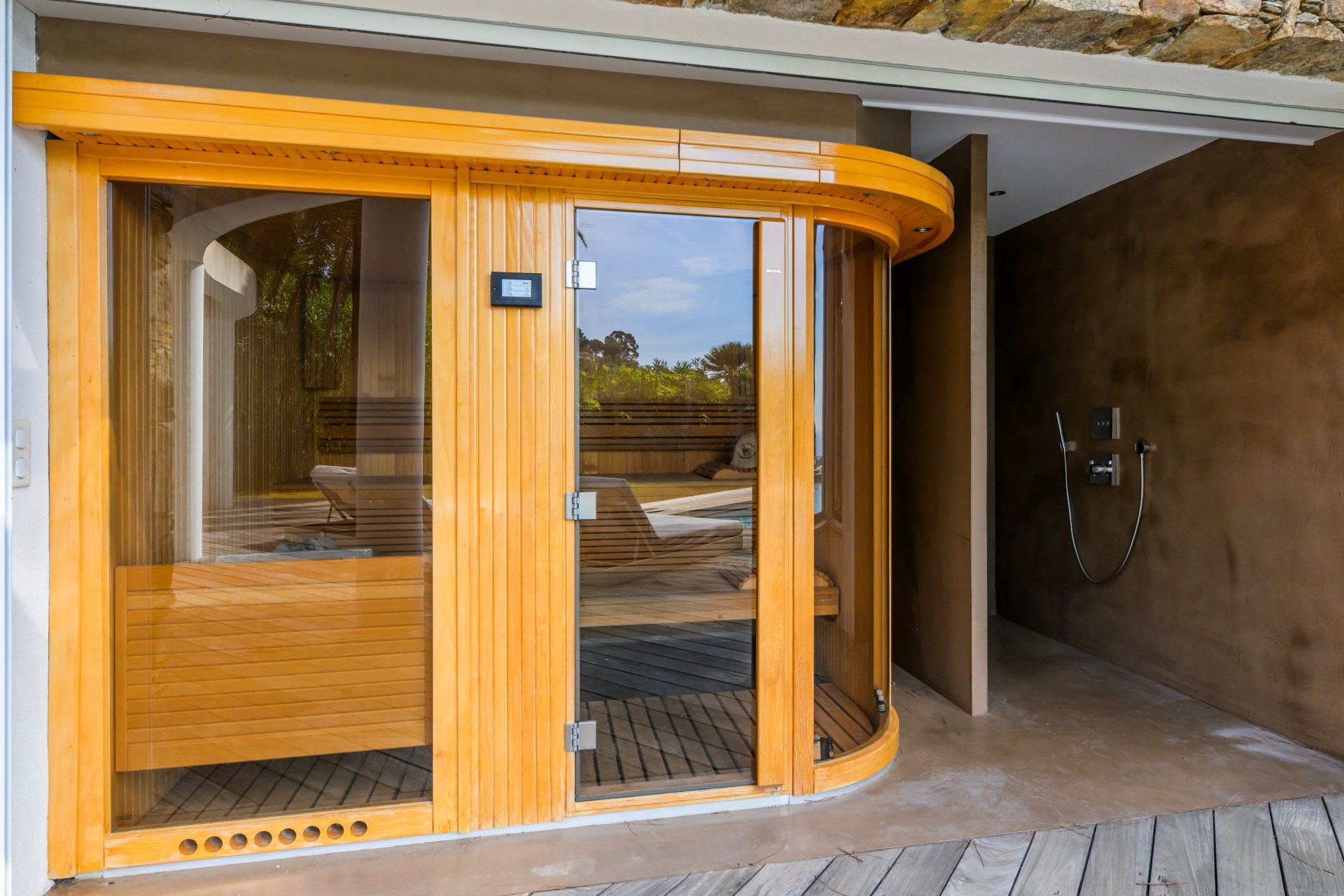 maison contemporaine 9 Pièces en vente sur LA CROIX VALMER (83420)