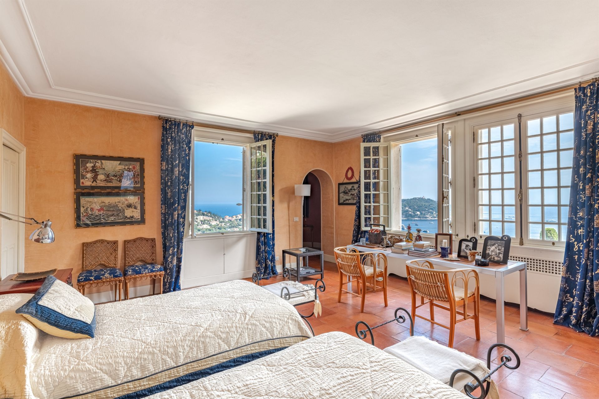 bastide 17 Pièces en vente sur VILLEFRANCHE SUR MER (06230)