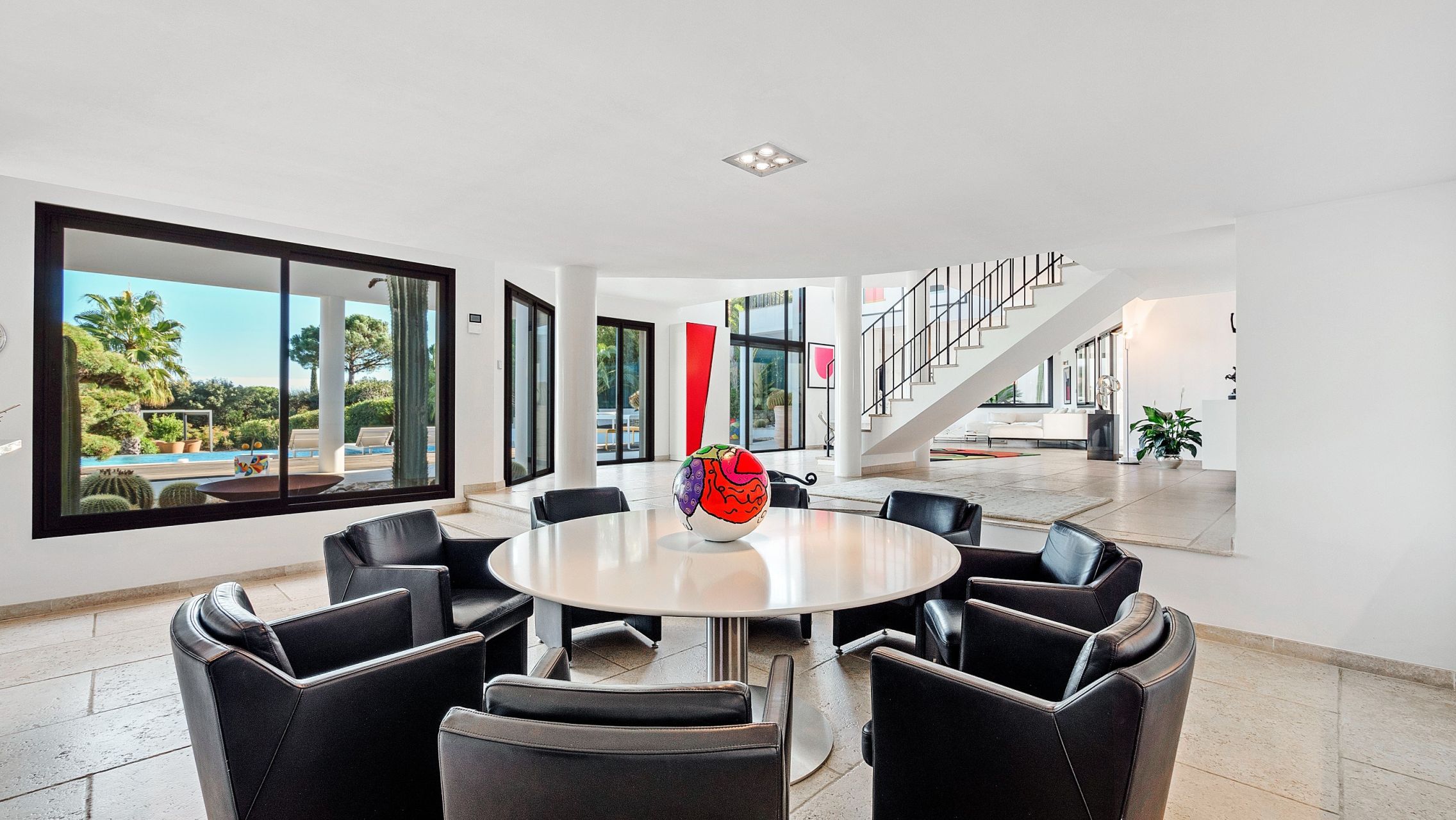 maison contemporaine 8 Pièces en vente sur GRIMAUD (83310)