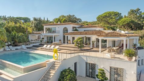 Vente Maison contemporaine Grimaud 8&nbsp;Pièces 320&nbsp;m²