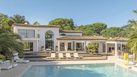 Vente Maison contemporaine Grimaud 8 Pièces 320 m²