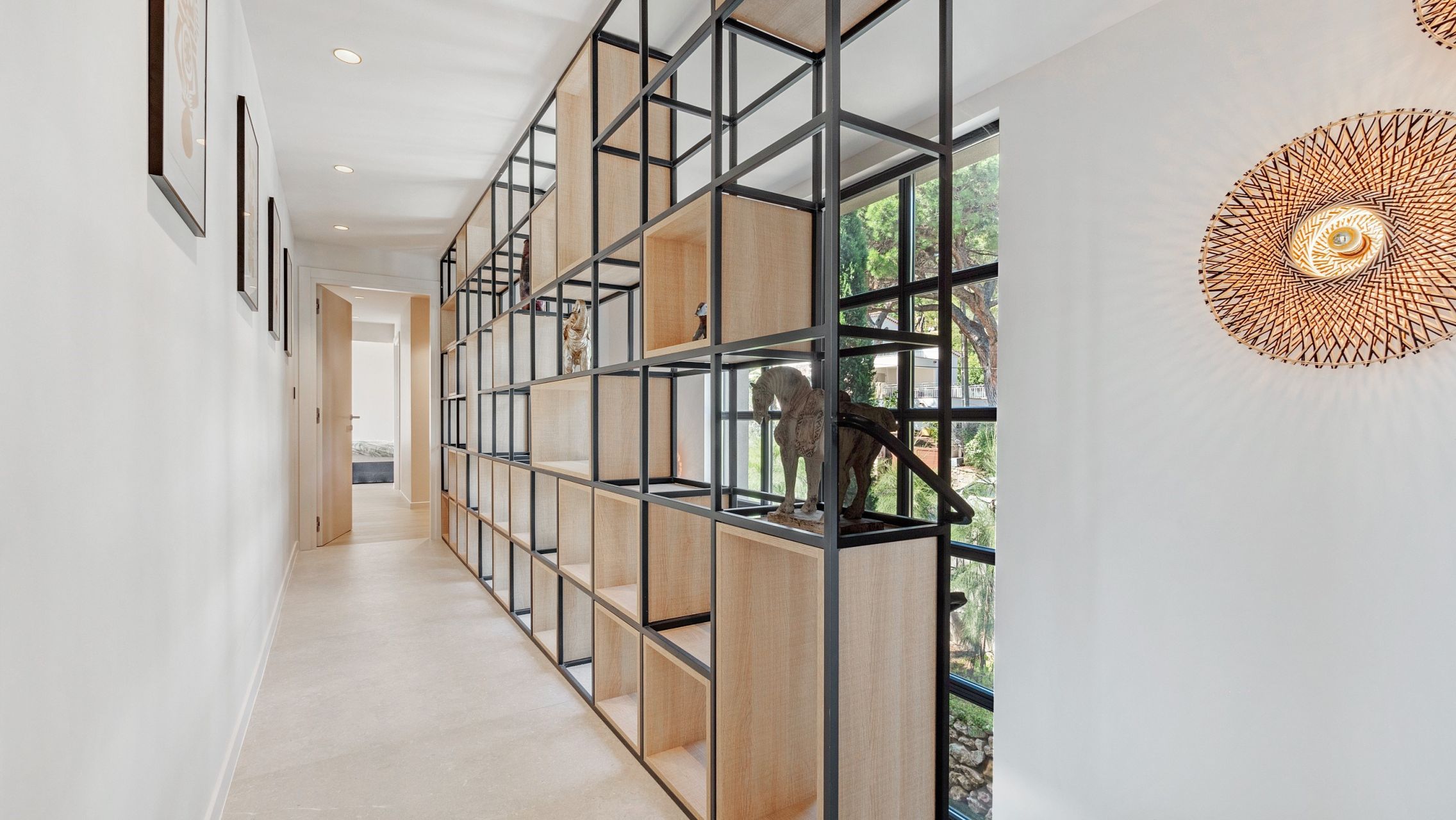 villa 10 Rooms for sale on STE MAXIME (83120)