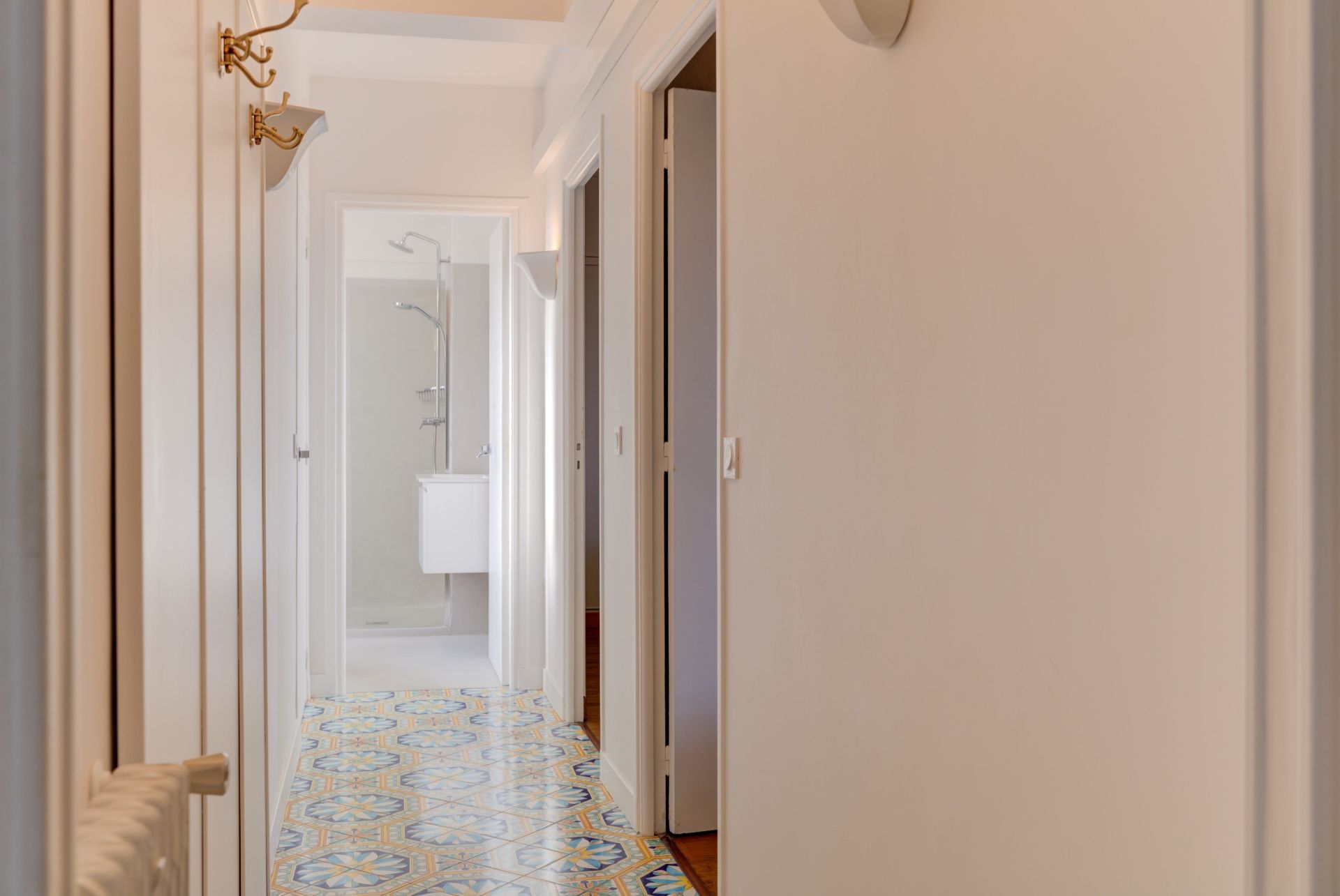 apartment 3 Rooms for sale on CANNES (06400)