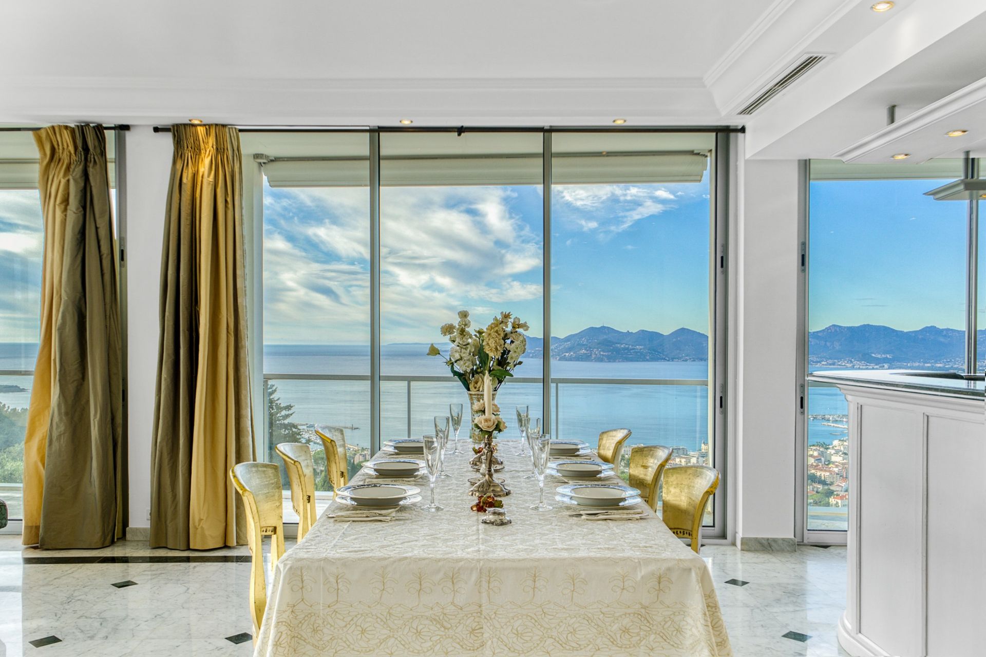 maison de ville 6 Pièces en vente sur CANNES (06400)