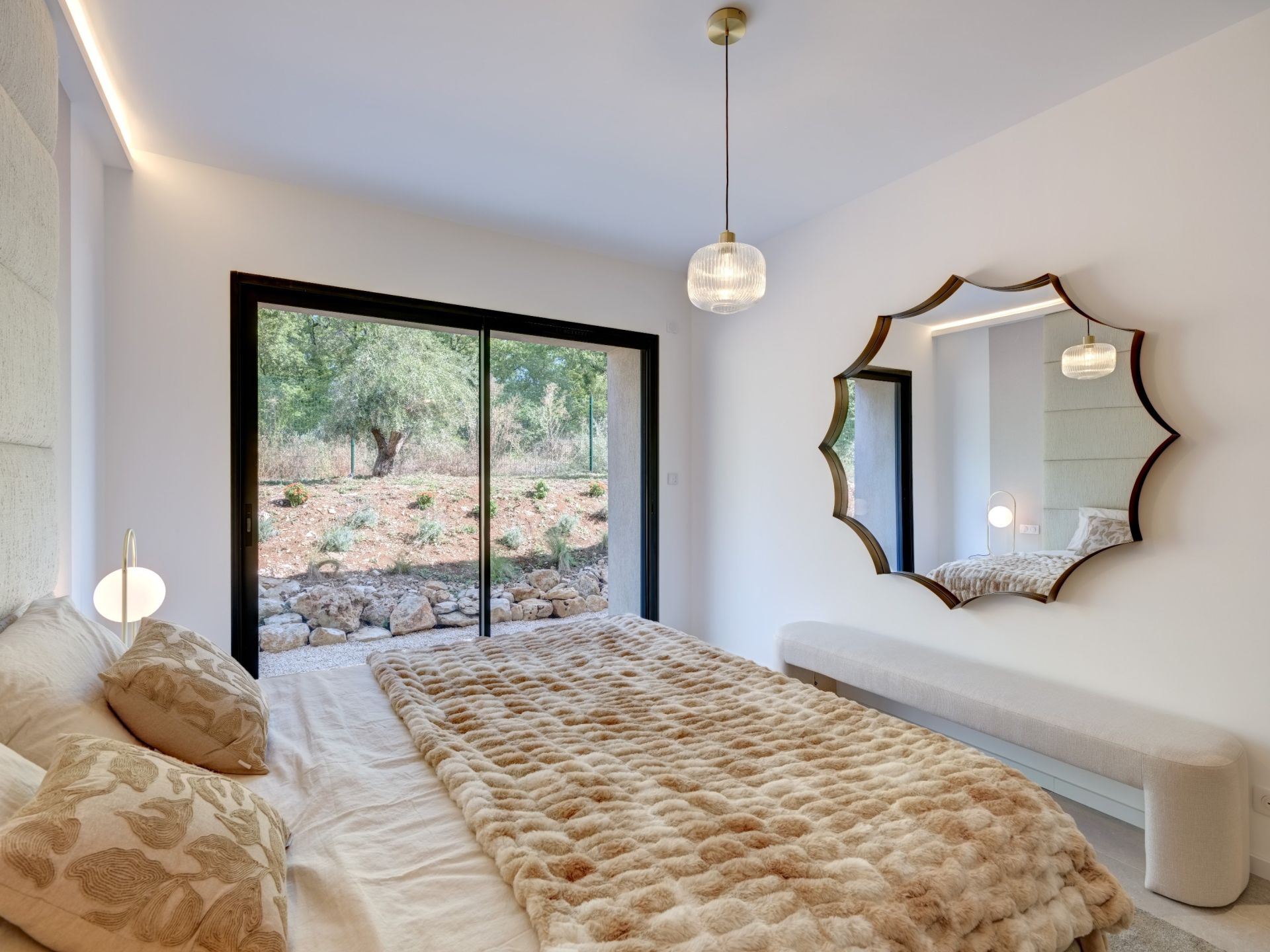 villa 5 Pièces en vente sur TOURRETTES (83440)