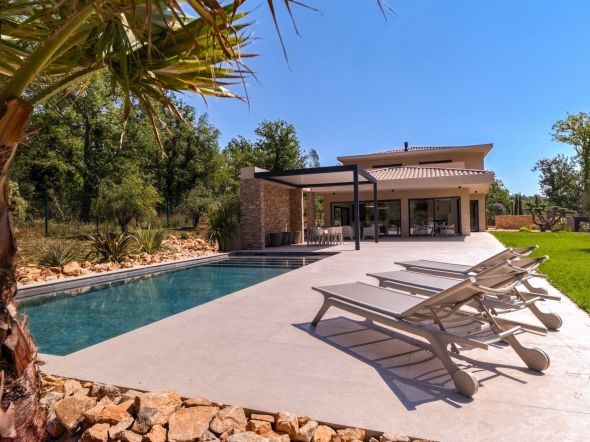 Vente Villa Tourrettes 5 Pièces 240 m²