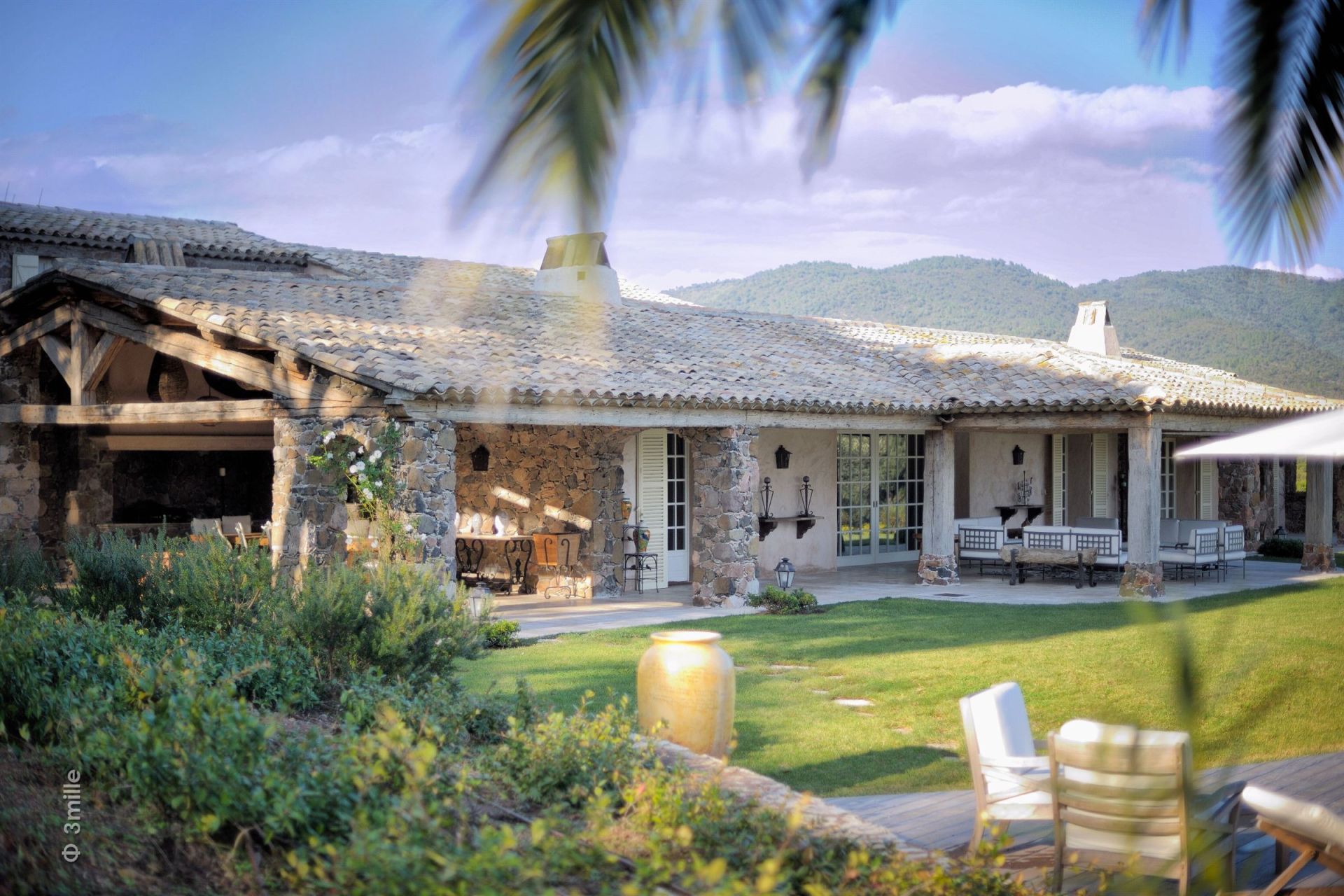 property 35 Rooms for sale on LES ADRETS DE L ESTEREL (83600)