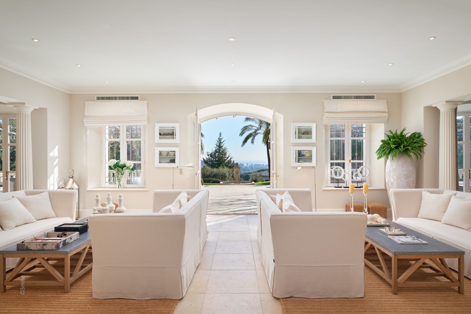 property 15 Rooms for sale on MOUGINS (06250)