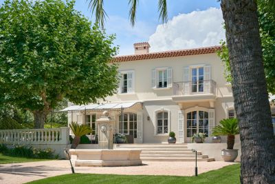 Sale Property Mougins 15 Rooms 700 m²