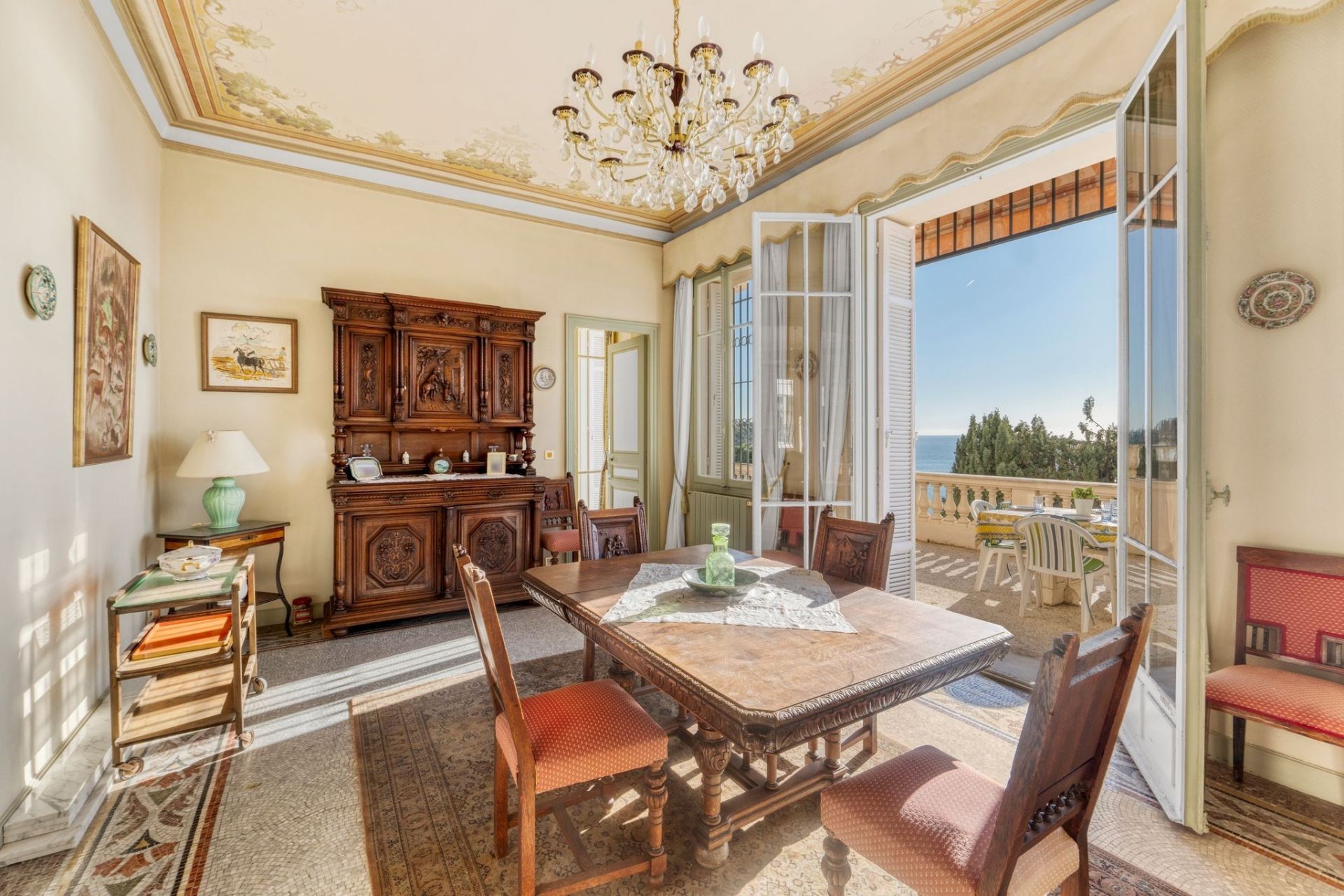 maison bourgeoise 12 Pièces en vente sur ROQUEBRUNE CAP MARTIN (06190)