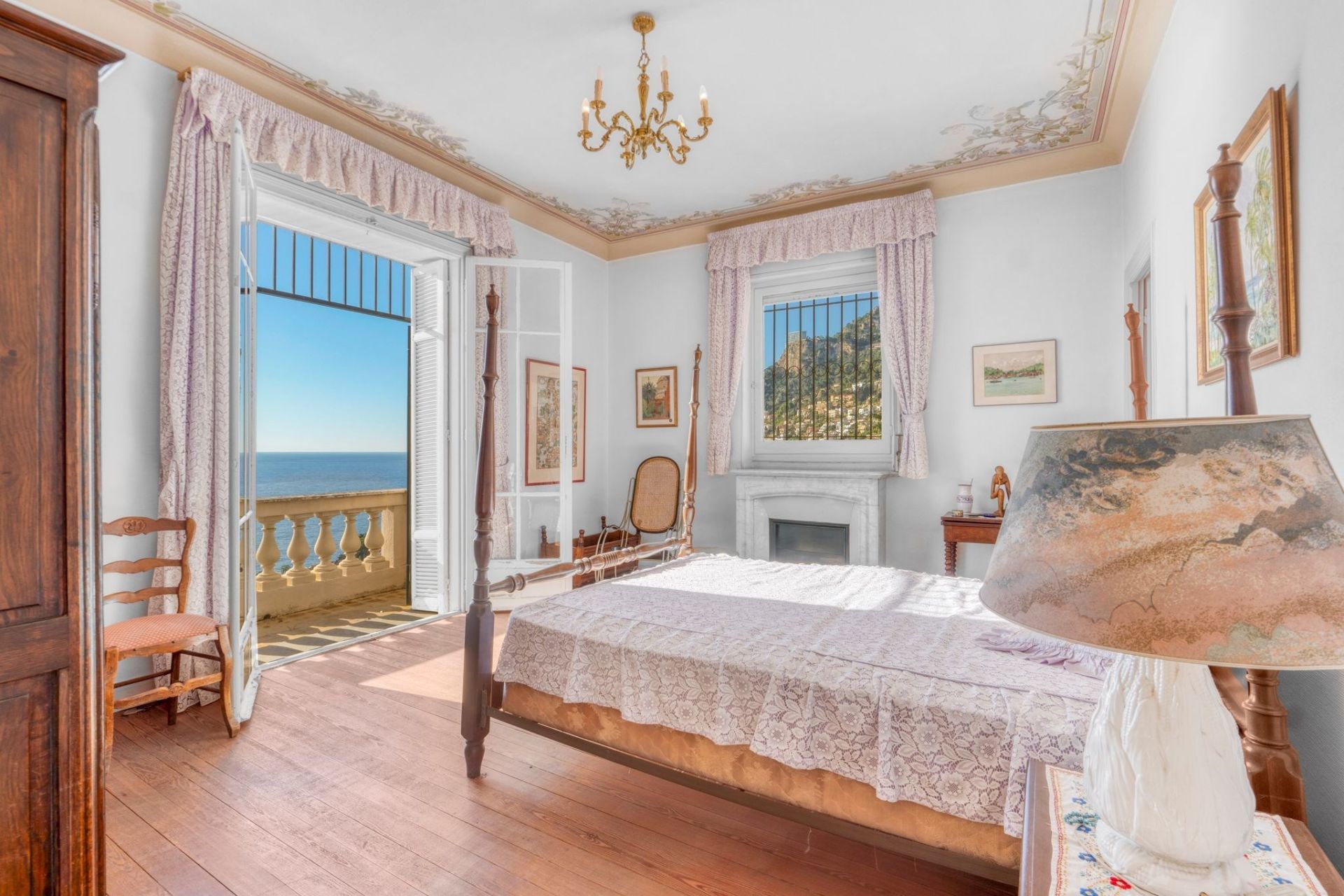 maison bourgeoise 12 Pièces en vente sur ROQUEBRUNE CAP MARTIN (06190)