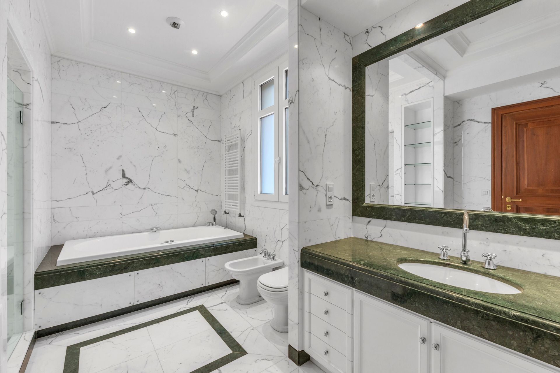 villa 15 Pièces en vente sur ST JEAN CAP FERRAT (06230)