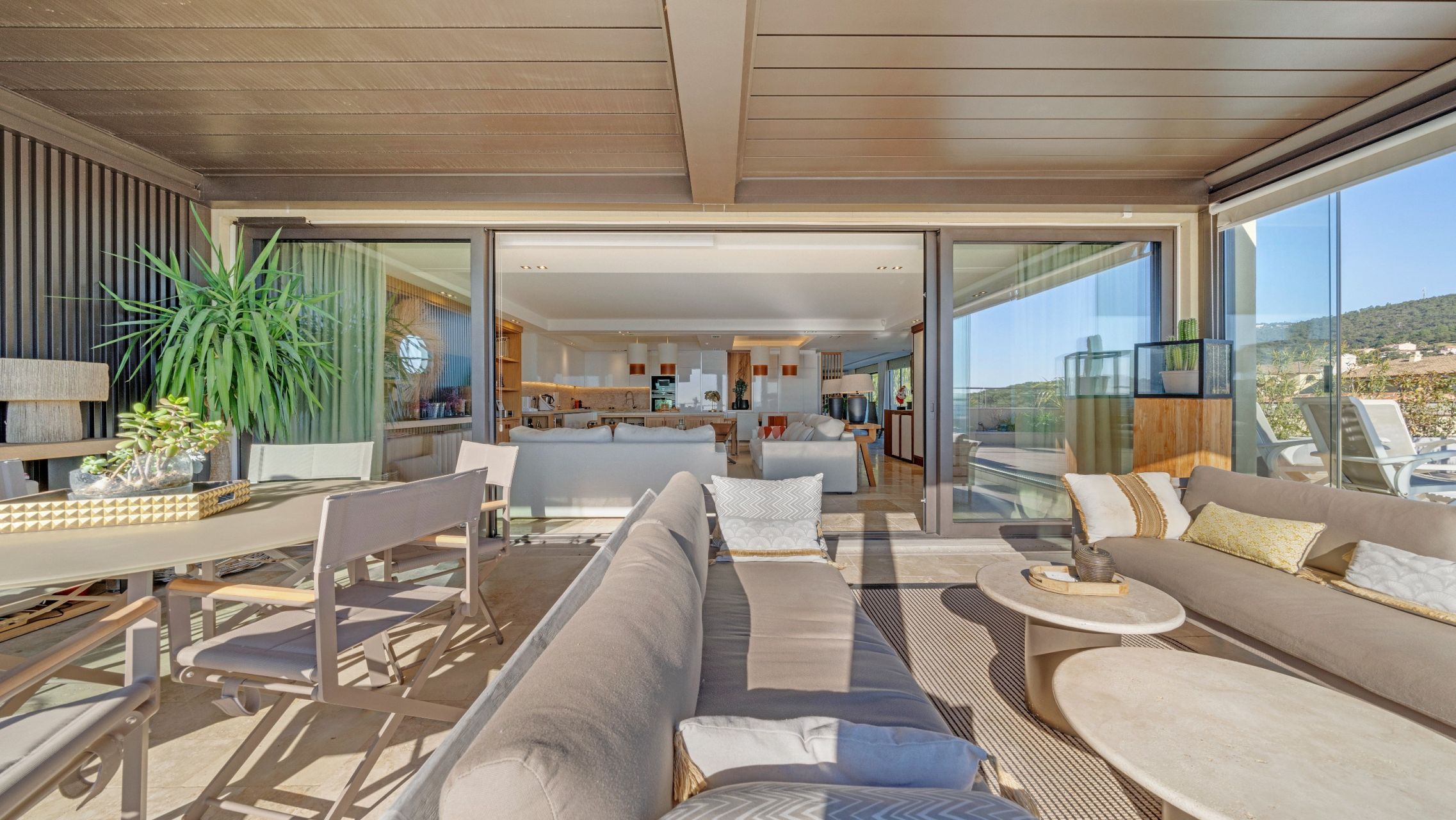 penthouse 5 Pièces en vente sur LES ISSAMBRES (83380)