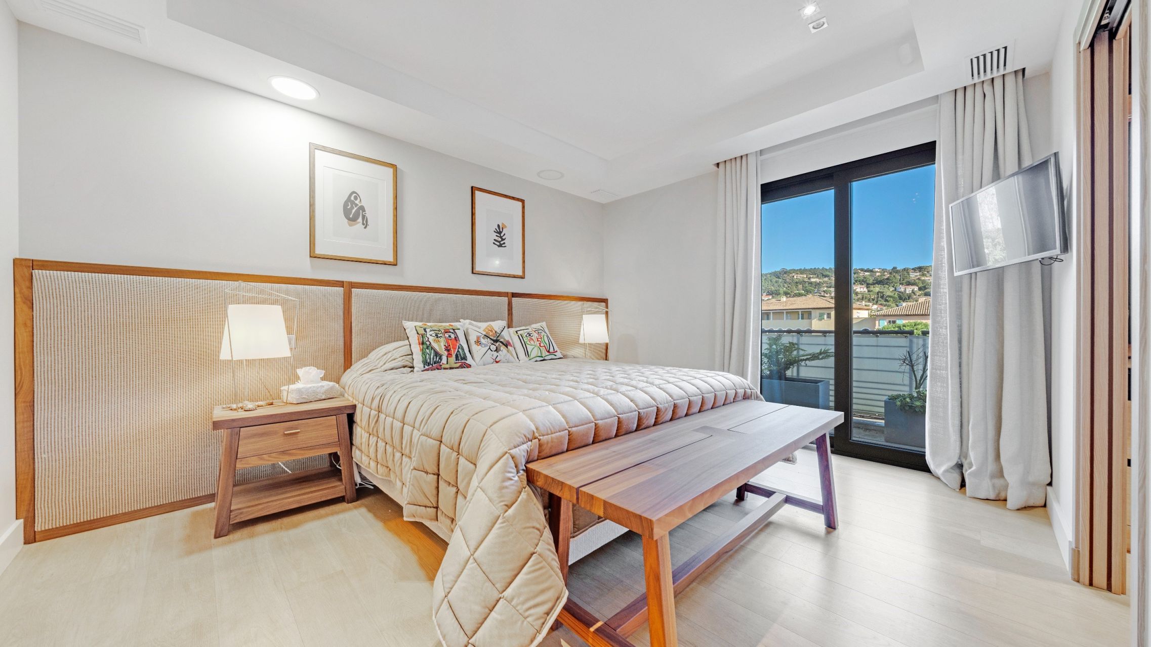 penthouse 5 Pièces en vente sur LES ISSAMBRES (83380)