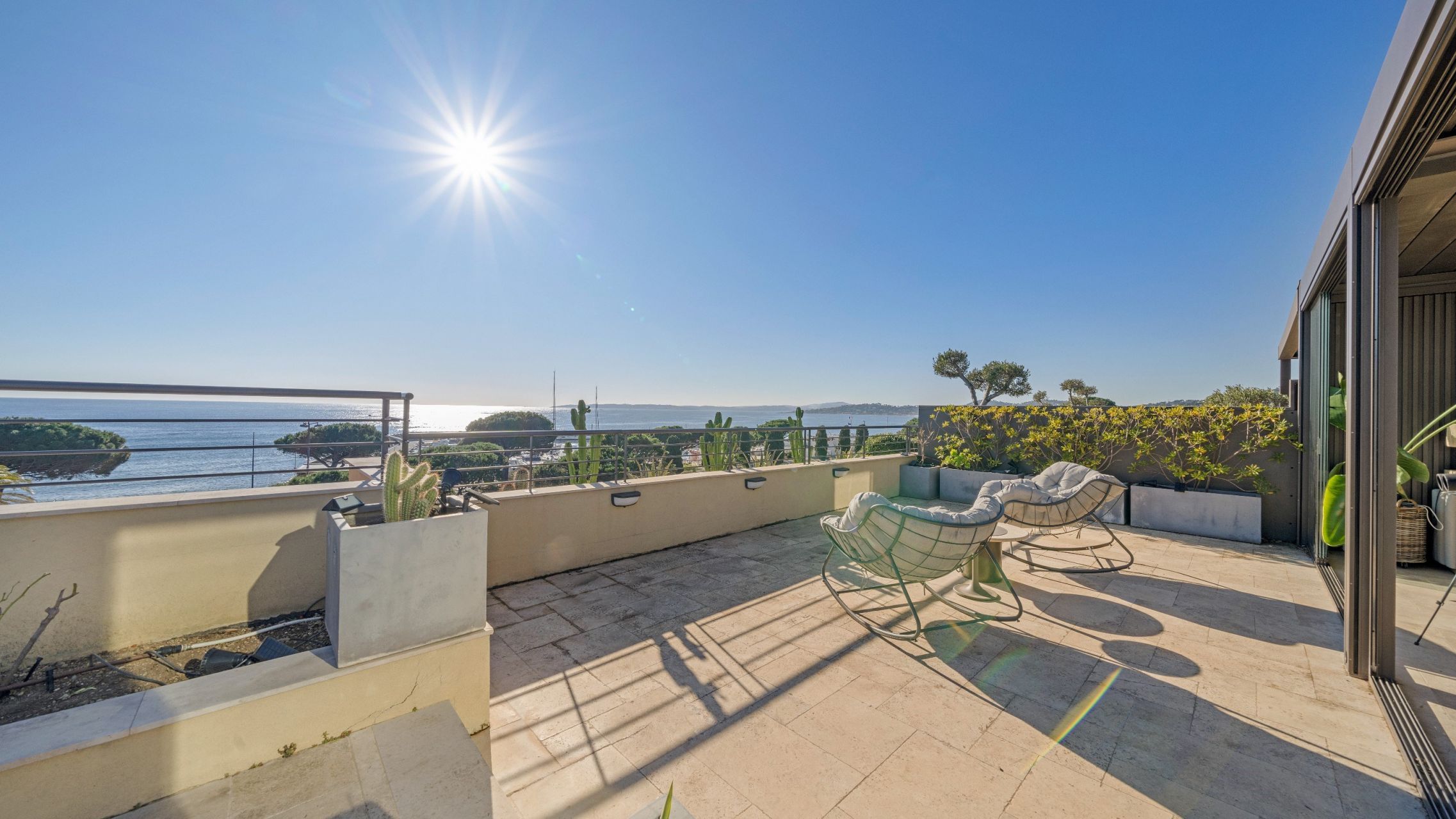 penthouse 5 Pièces en vente sur LES ISSAMBRES (83380)