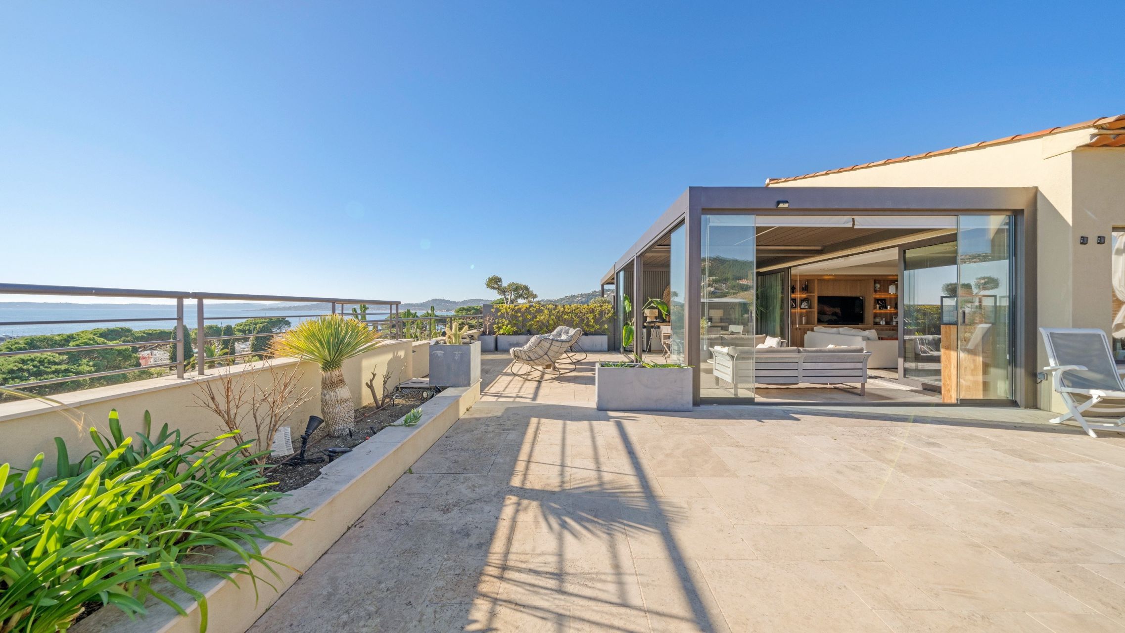 penthouse 5 Pièces en vente sur LES ISSAMBRES (83380)