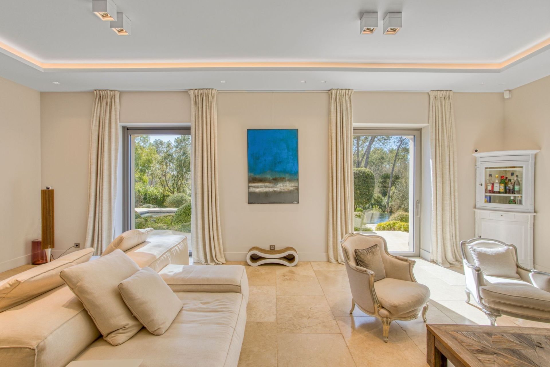 villa 8 Pièces en vente sur TOURRETTES (83440)