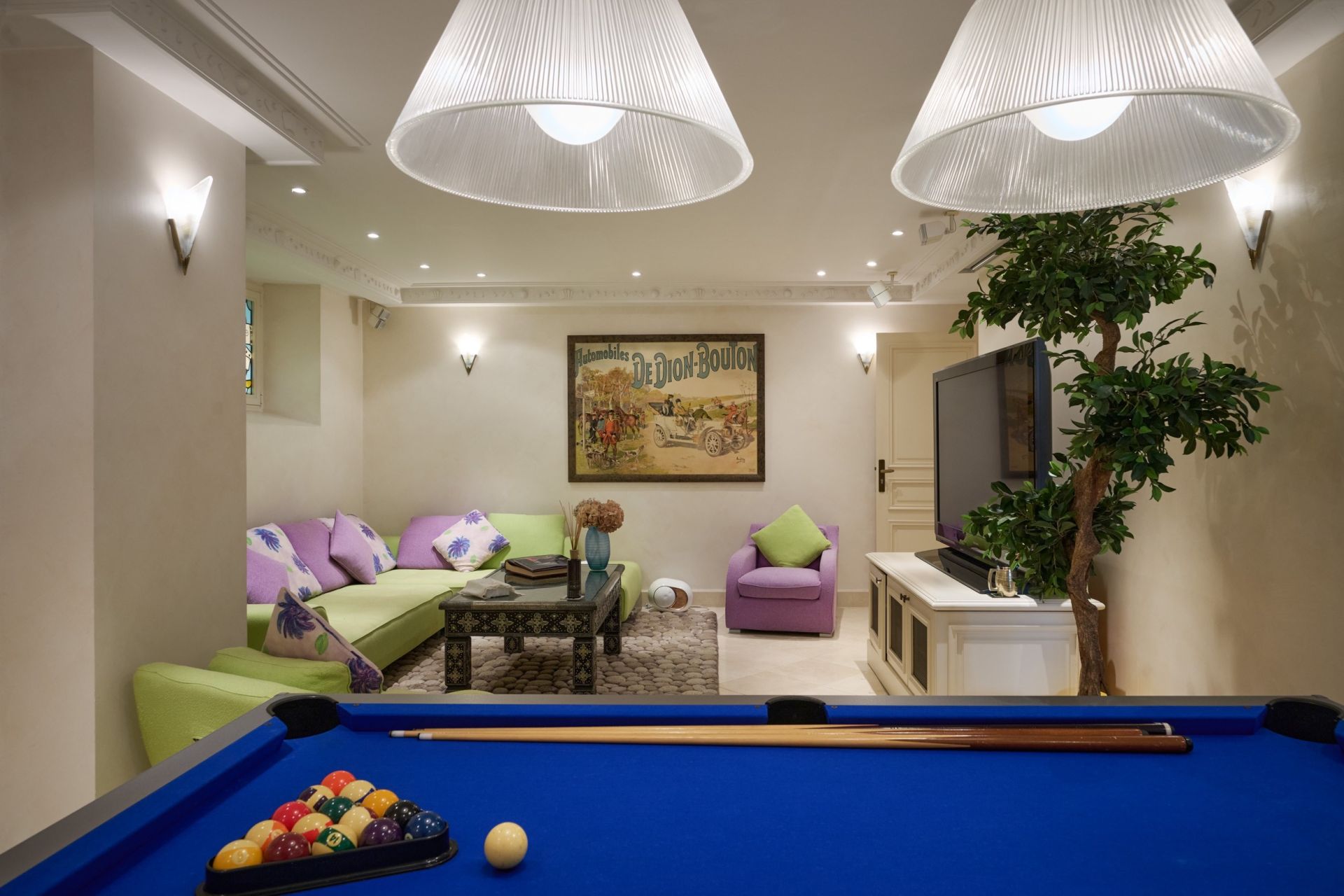 mansion 16 Rooms for sale on CAP D ANTIBES (06160)