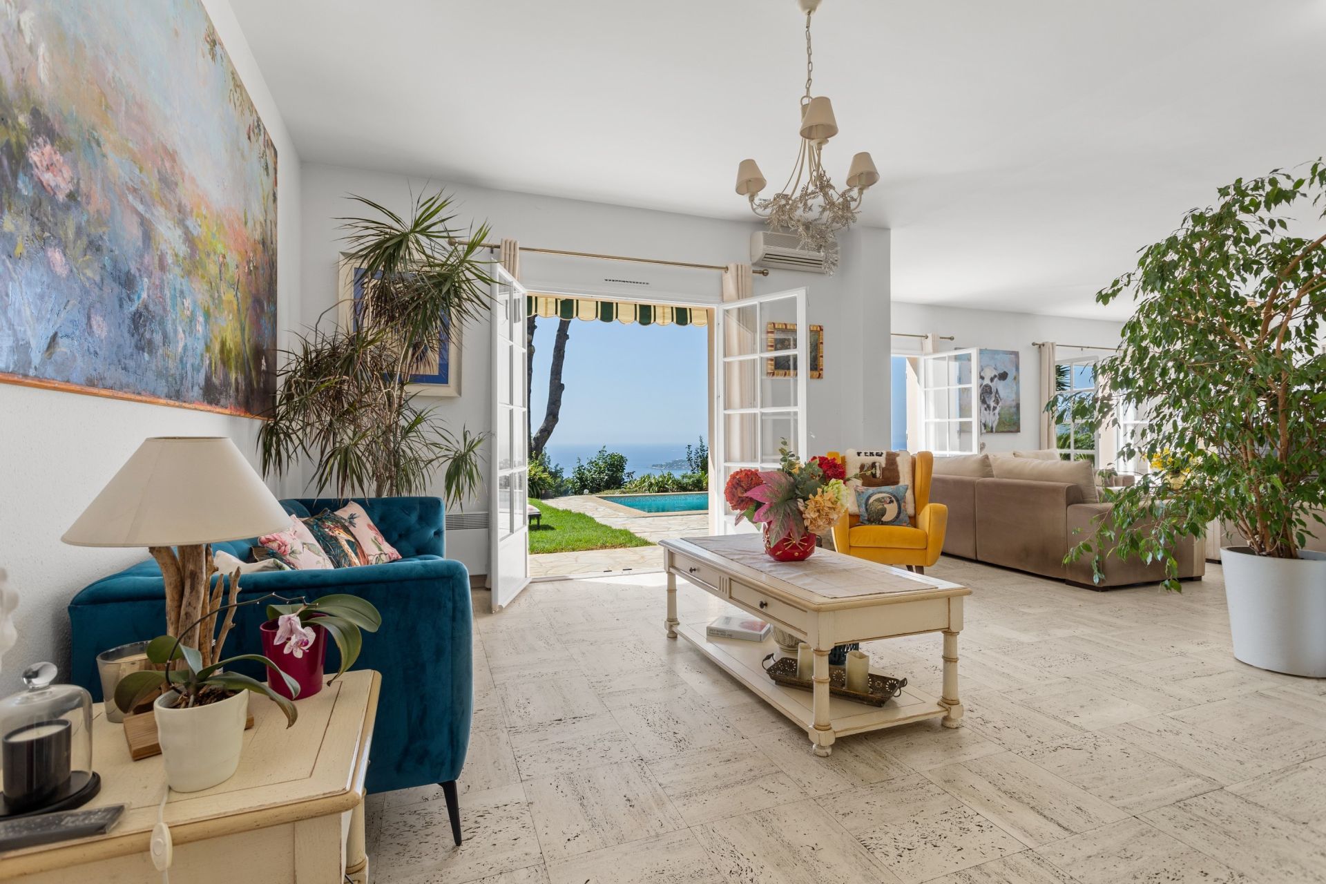 maison bourgeoise 8 Pièces en vente sur MENTON (06500)