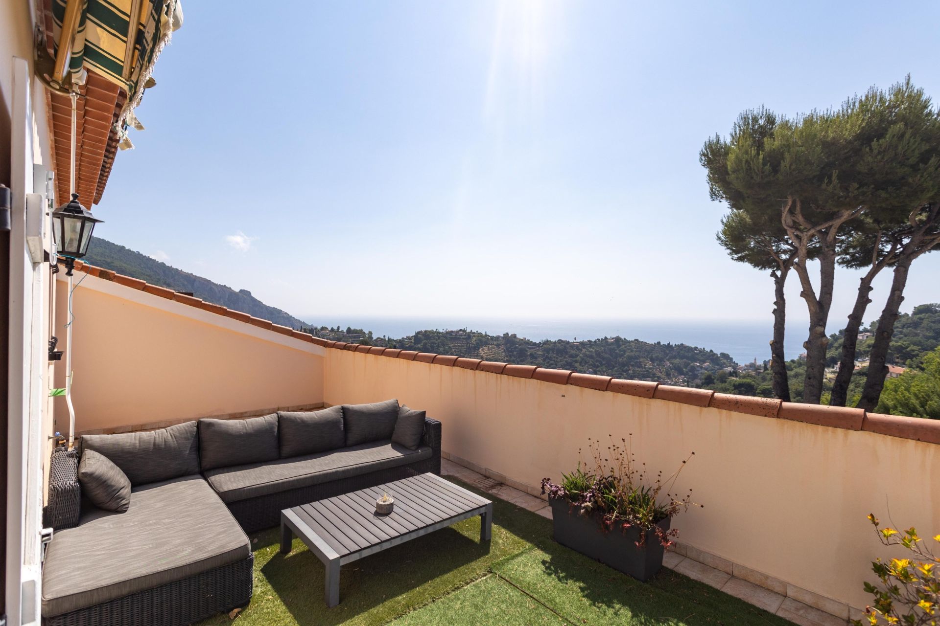 maison bourgeoise 8 Pièces en vente sur MENTON (06500)