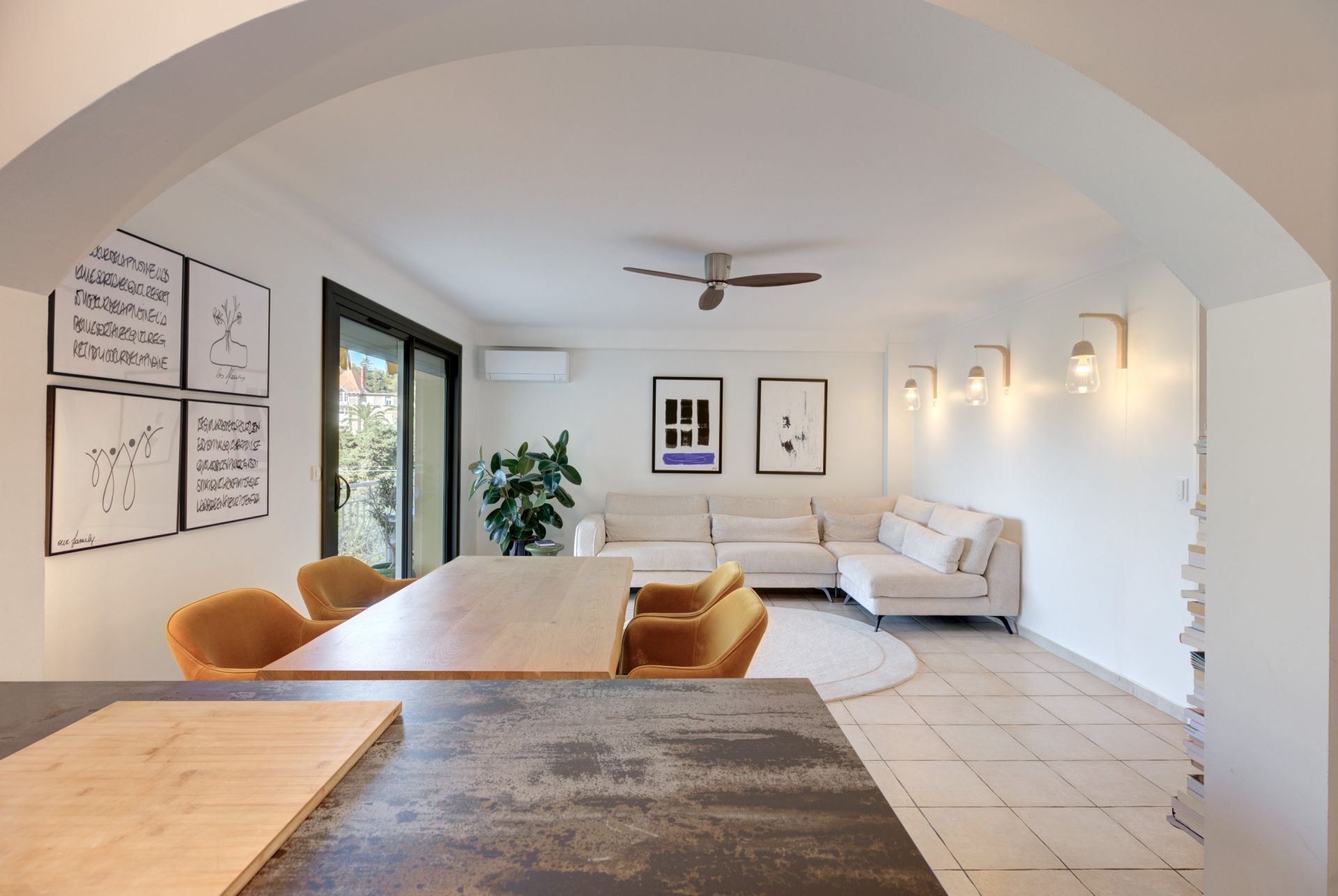 apartment 3 Rooms for sale on CANNES (06400)