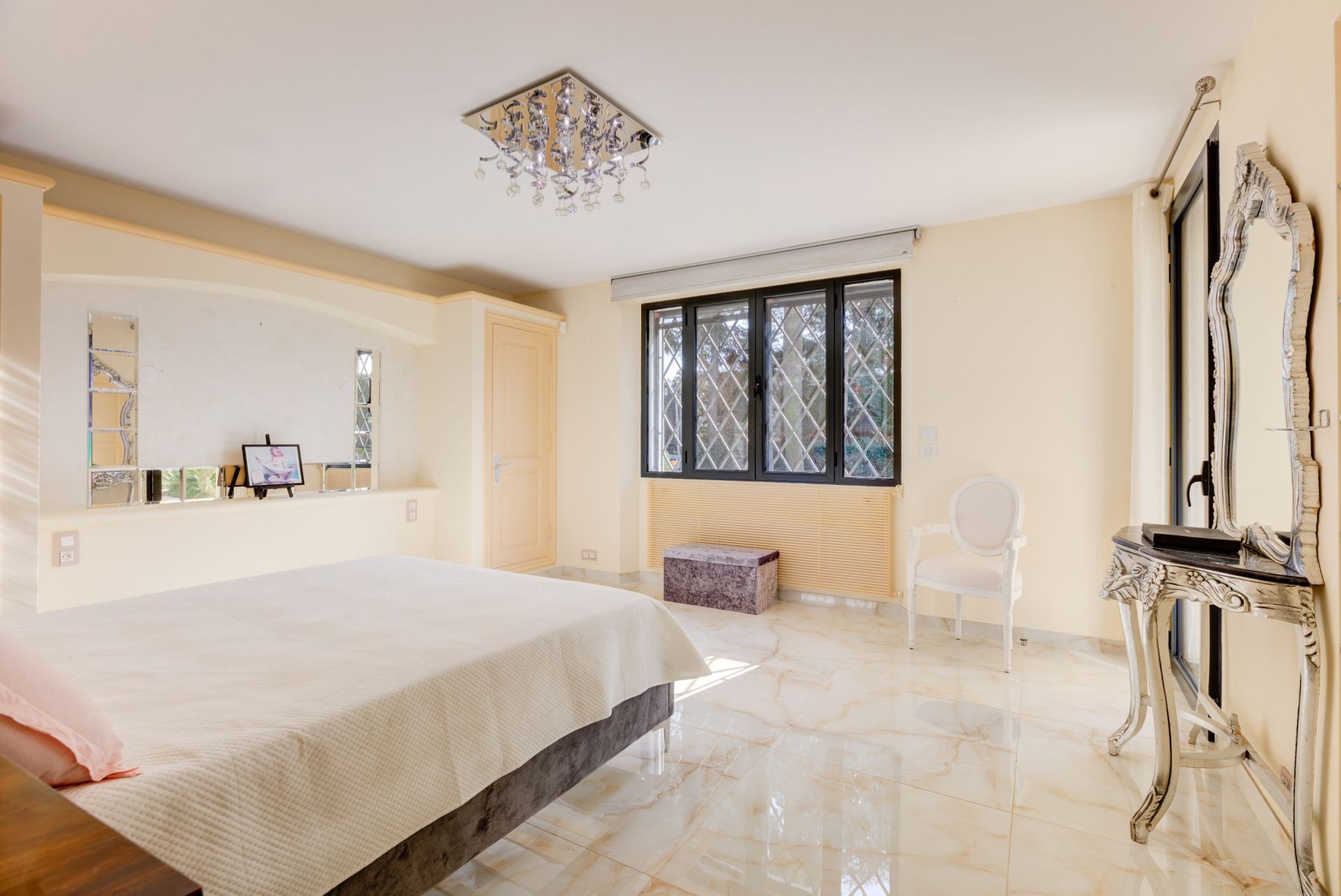 villa 6 Pièces en vente sur CANNES (06400)