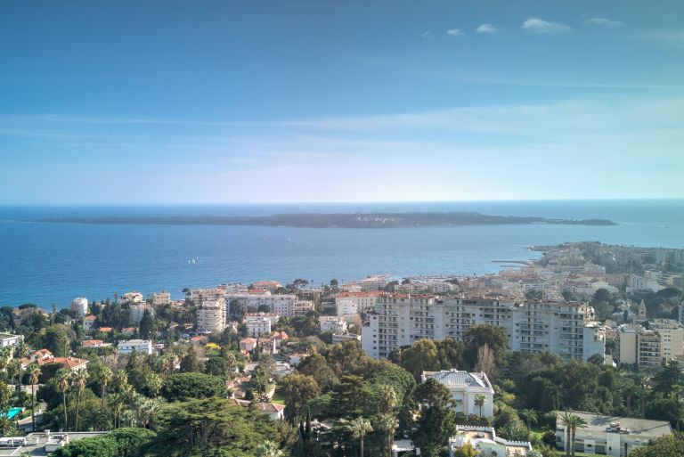 villa 6 Pièces en vente sur CANNES (06400)