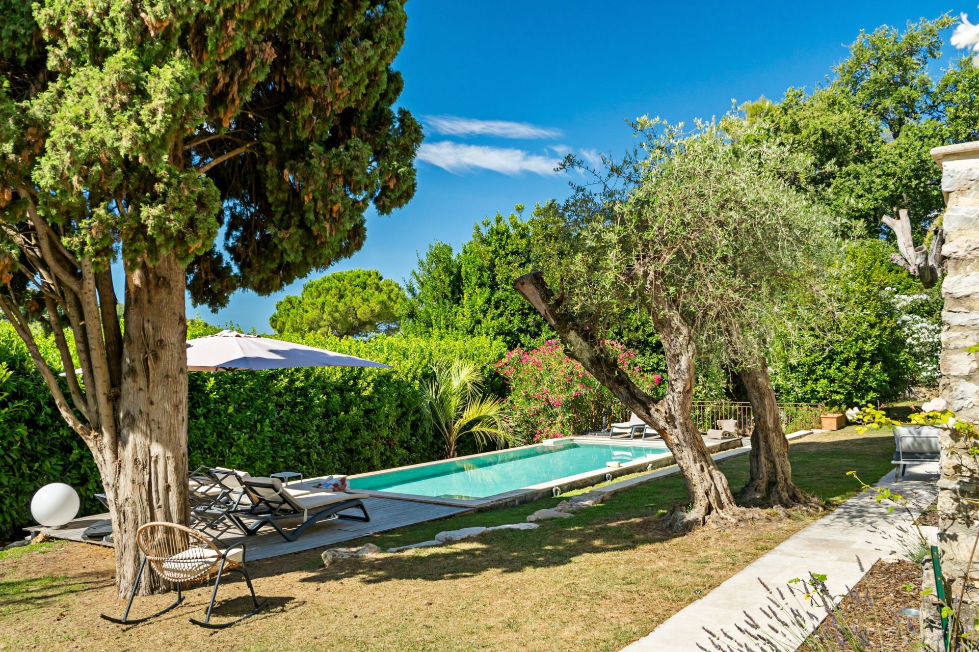 maison provençale 10 Pièces en vente sur MOUGINS (06250)
