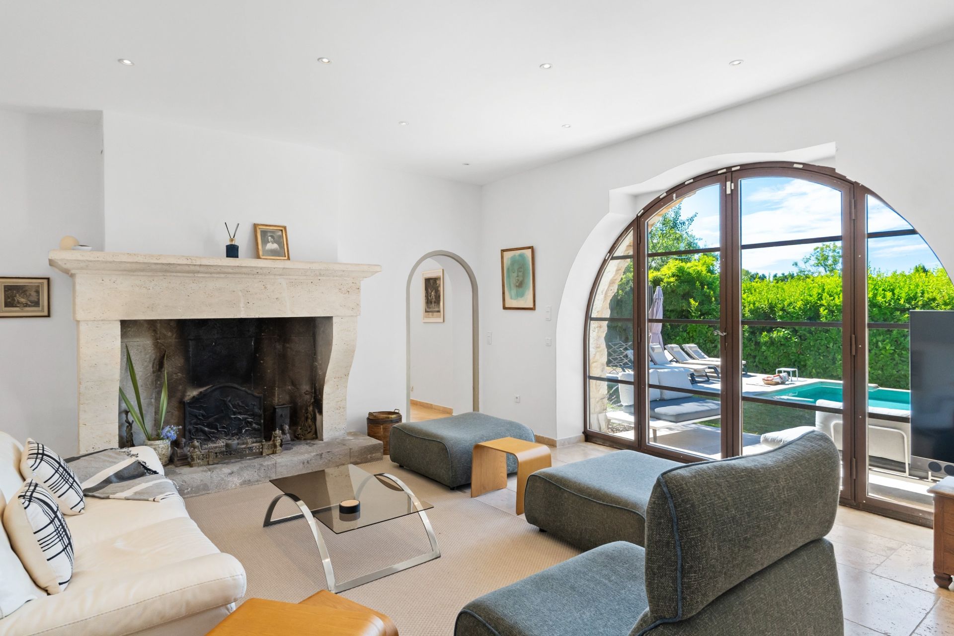 maison provençale 10 Pièces en vente sur MOUGINS (06250)