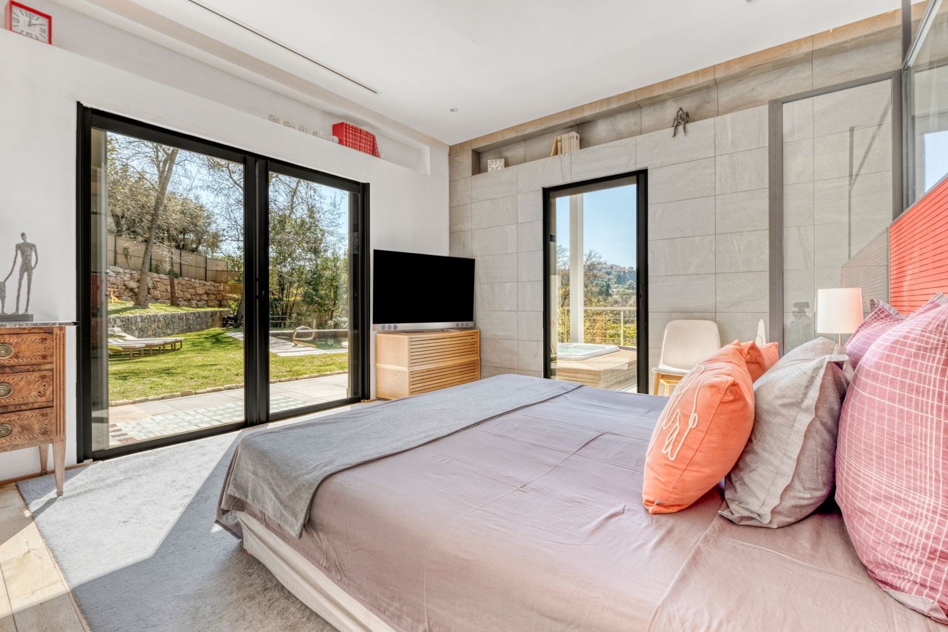 maison provençale 10 Pièces en vente sur MOUGINS (06250)