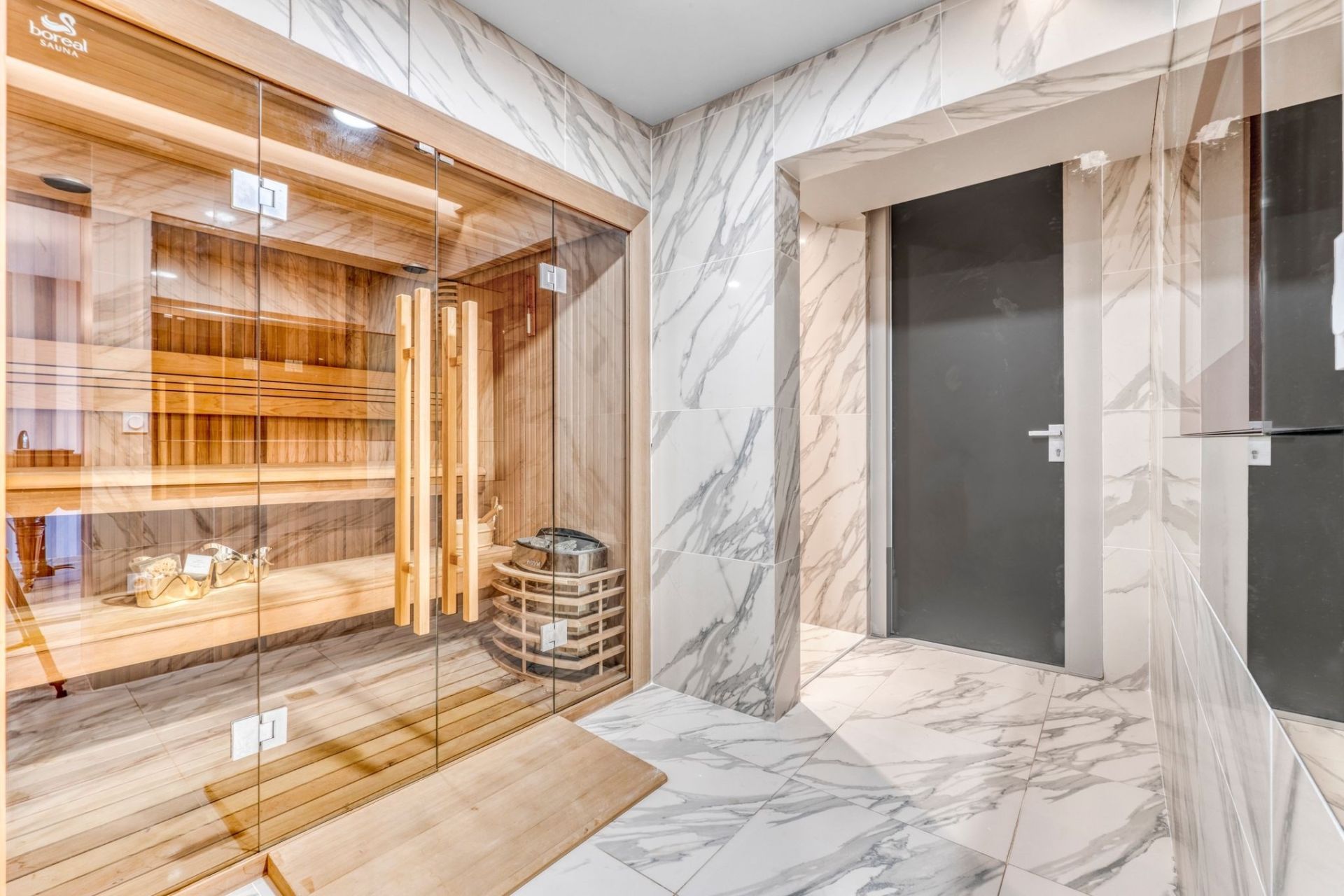 maison provençale 10 Pièces en vente sur MOUGINS (06250)