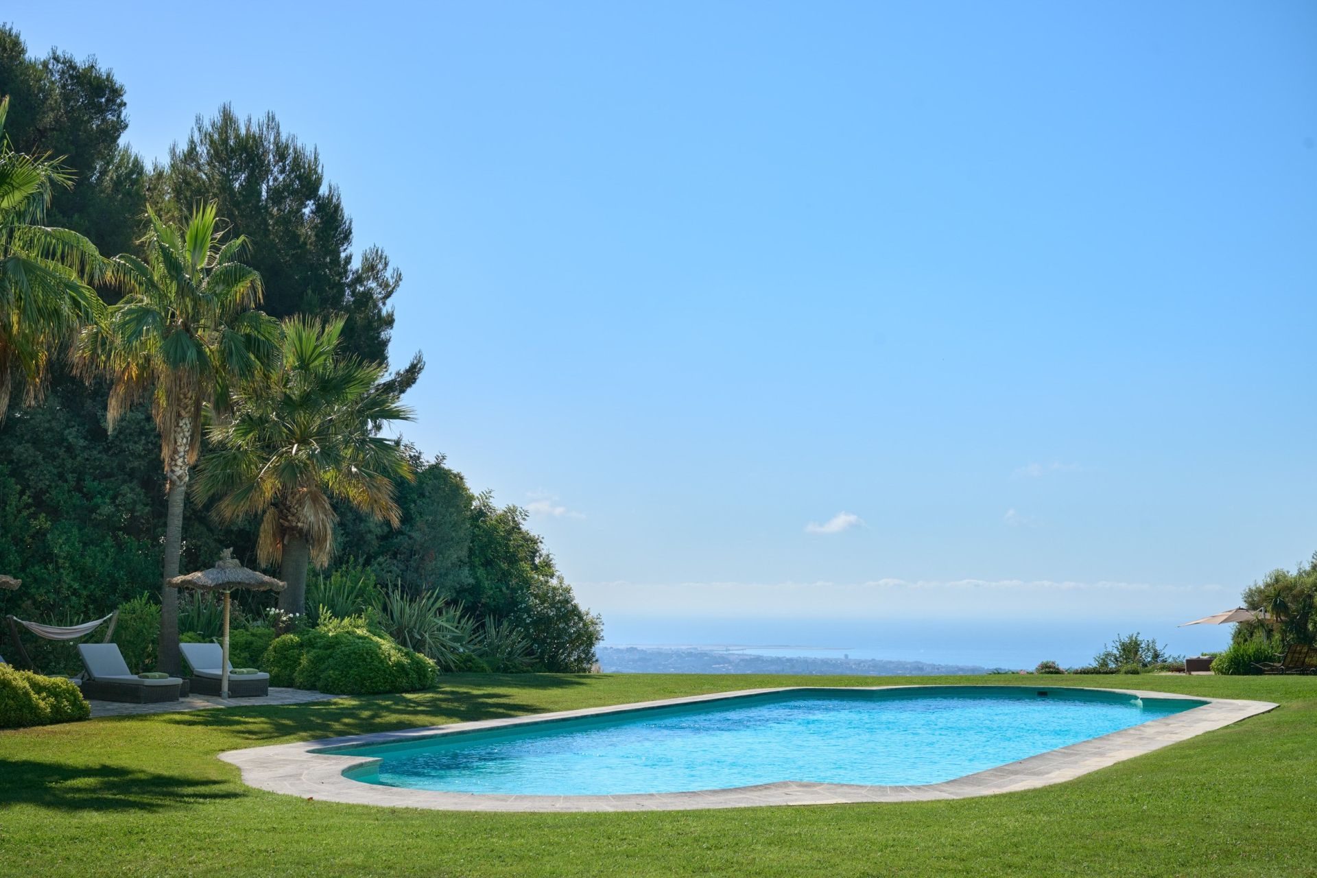 villa 16 Pièces en vente sur ST PAUL DE VENCE (06570)