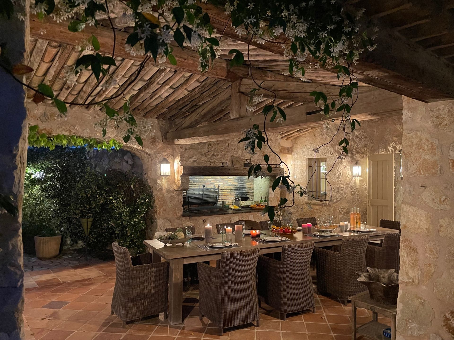 villa 16 Pièces en vente sur ST PAUL DE VENCE (06570)